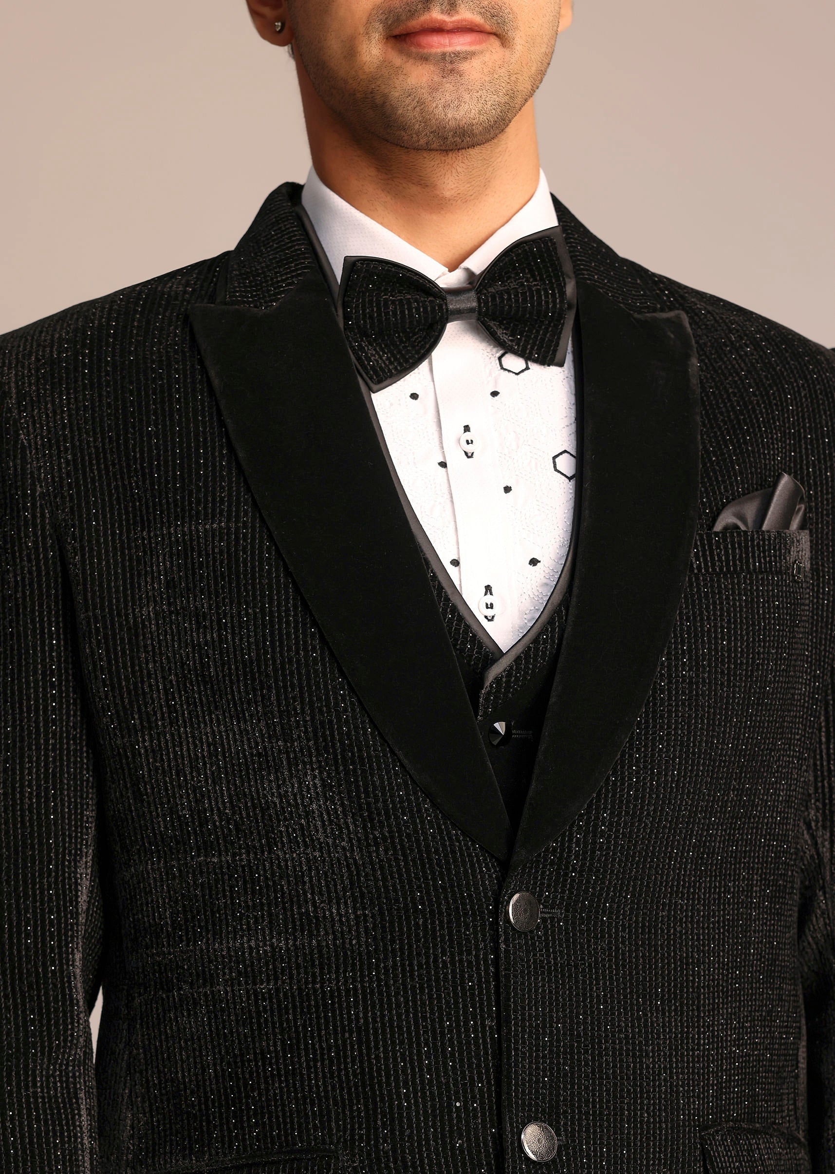 black_tuxedo_suit_with_classic_bow_tie-sg248420_4_8c452688-06e5-4d44-9300-023e24a949f7.jpg