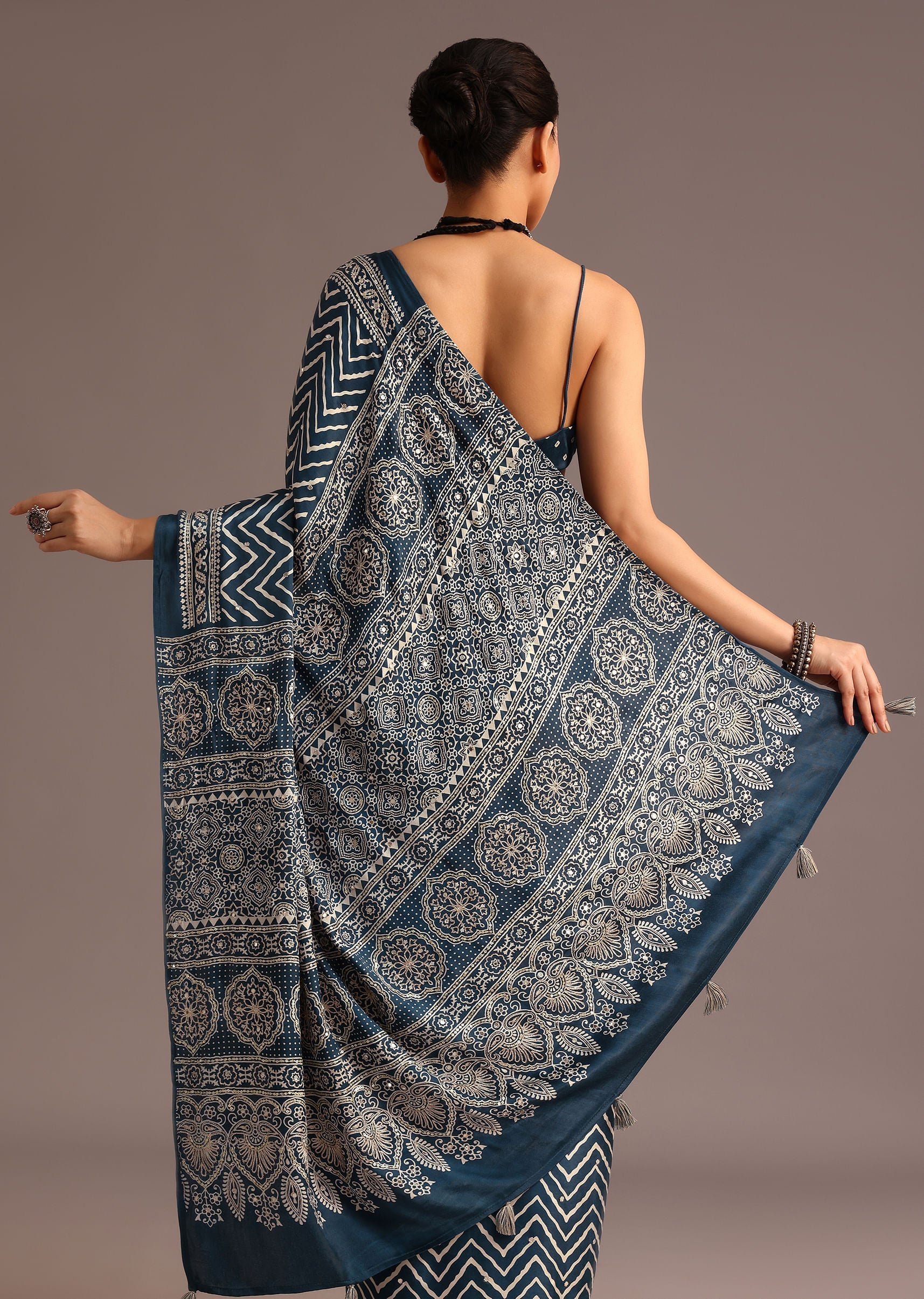 blue-chevron-and-ajrakh-printed-satin-saree-sg257841_4_2c56dbec-8ae3-4425-8670-fb677ca2faaf.jpg