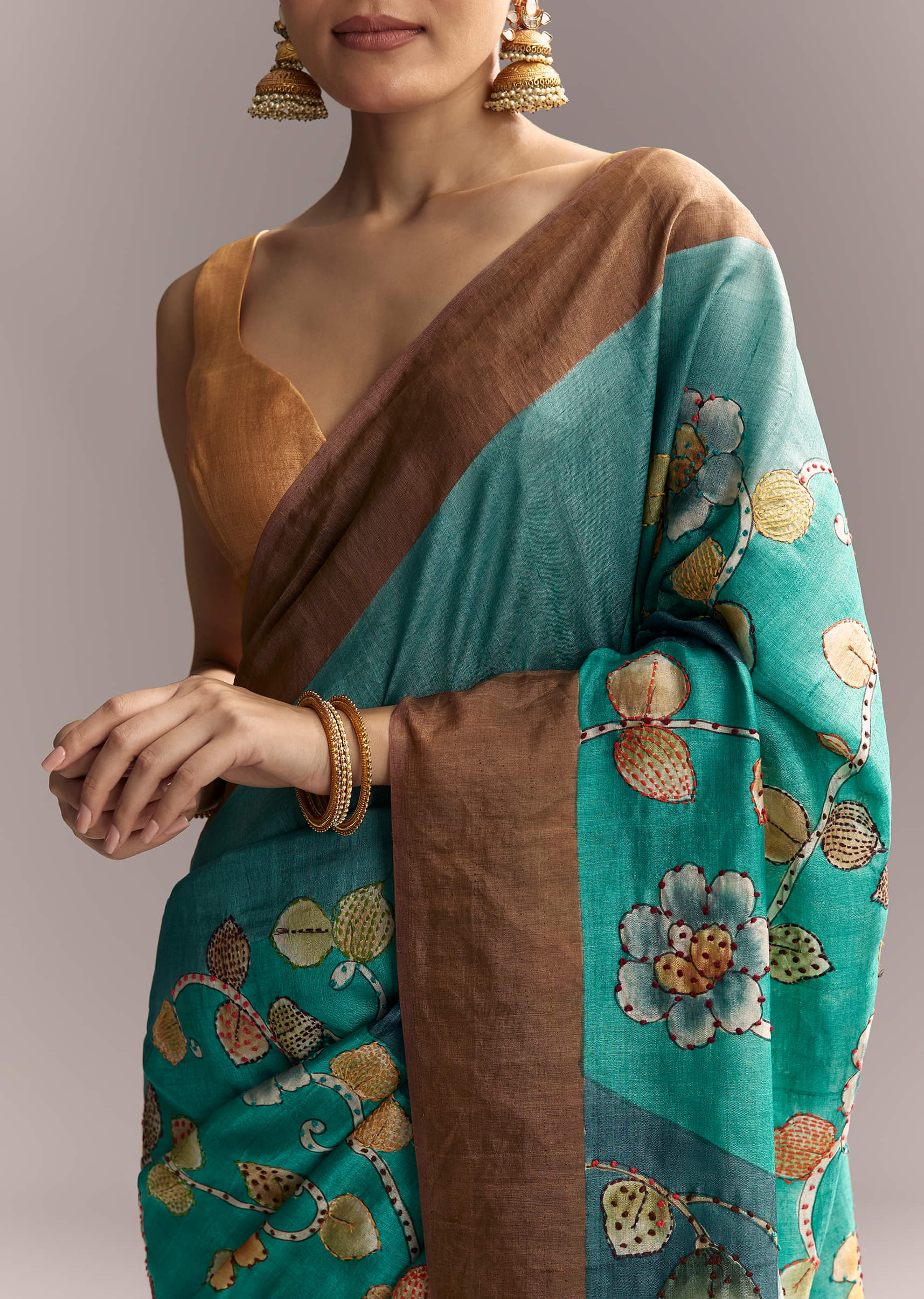 blue-cotton-silk-hand-painted-saree-with-brown-border-sg317770-2.jpg