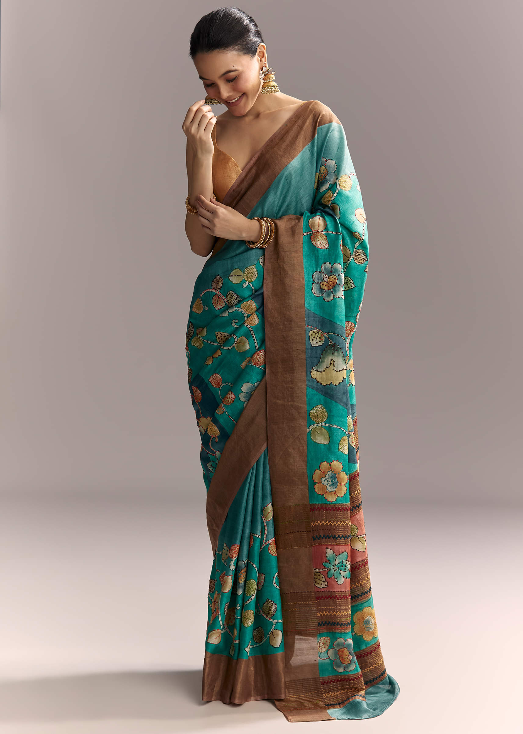blue-cotton-silk-hand-painted-saree-with-brown-border-sg317770-3.jpg
