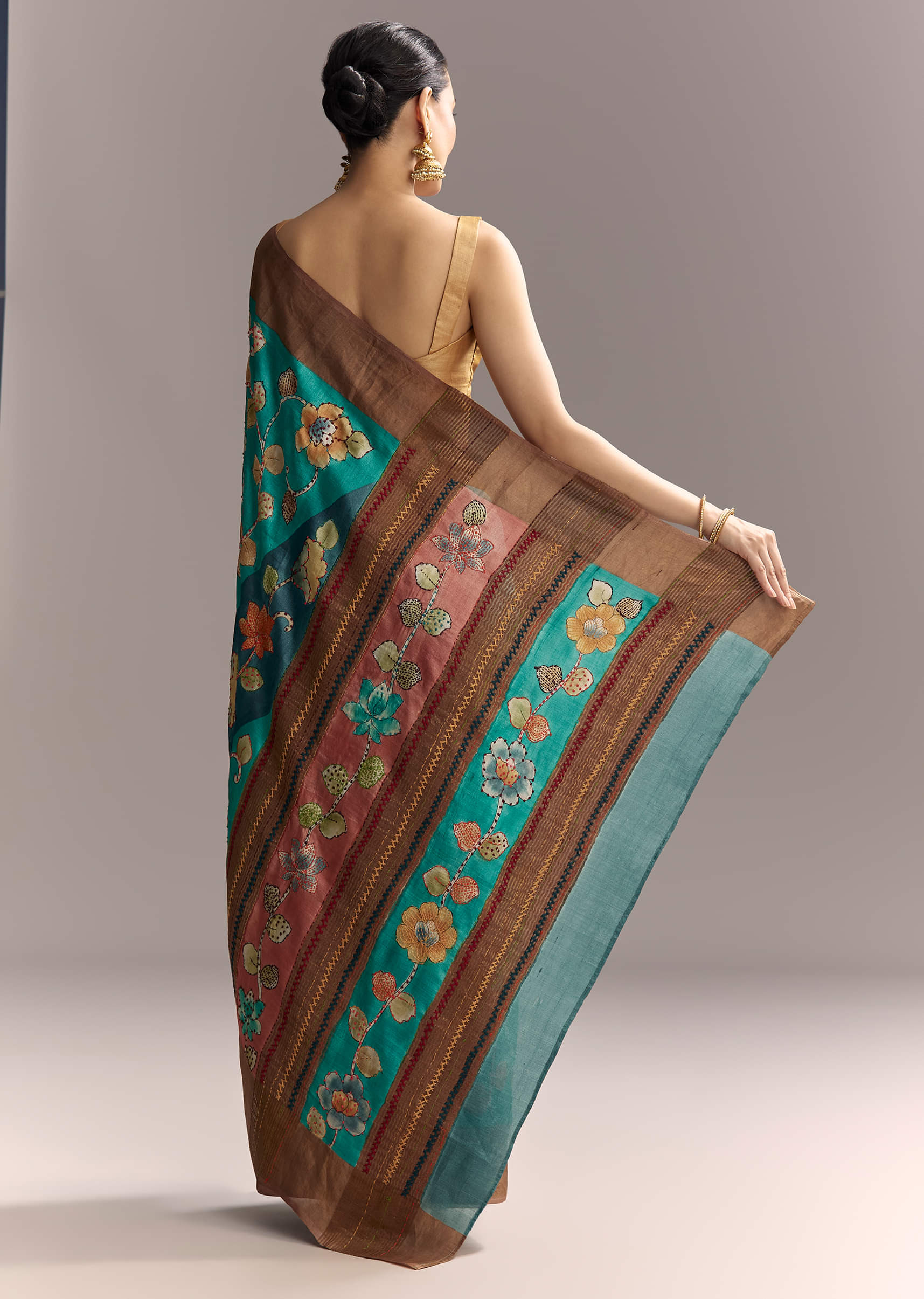 blue-cotton-silk-hand-painted-saree-with-brown-border-sg317770-4.jpg
