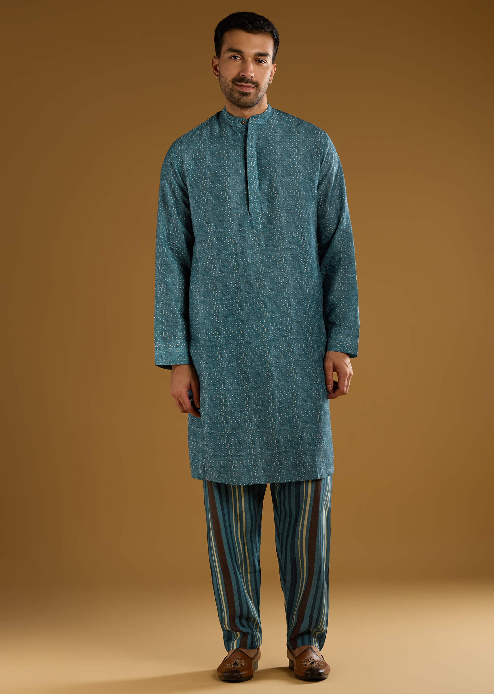 blue-linen-kurta-jacket-set-for-men-with-hand-block-ajrakh-print-sg359220-6.jpg