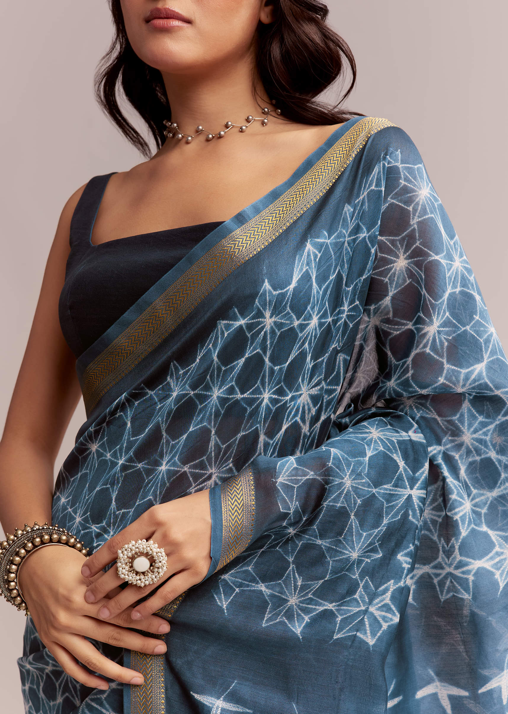 blue-linen-printed-saree-with-hand-dyed-shibori-print-sg311971-2.jpg