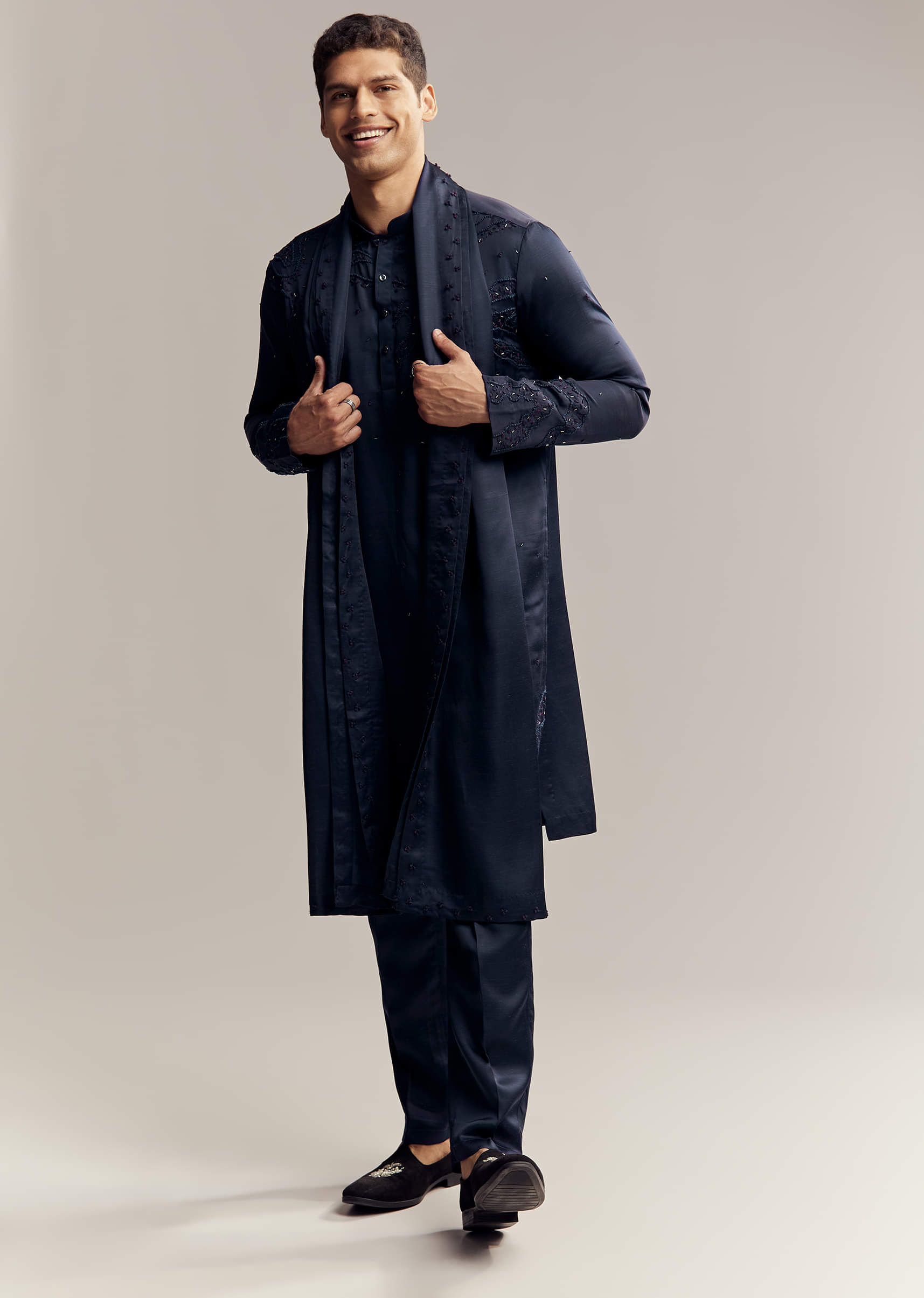 blue-silk-hand-embroidered-kurta-set-for-men-sg321860-2_8.jpg
