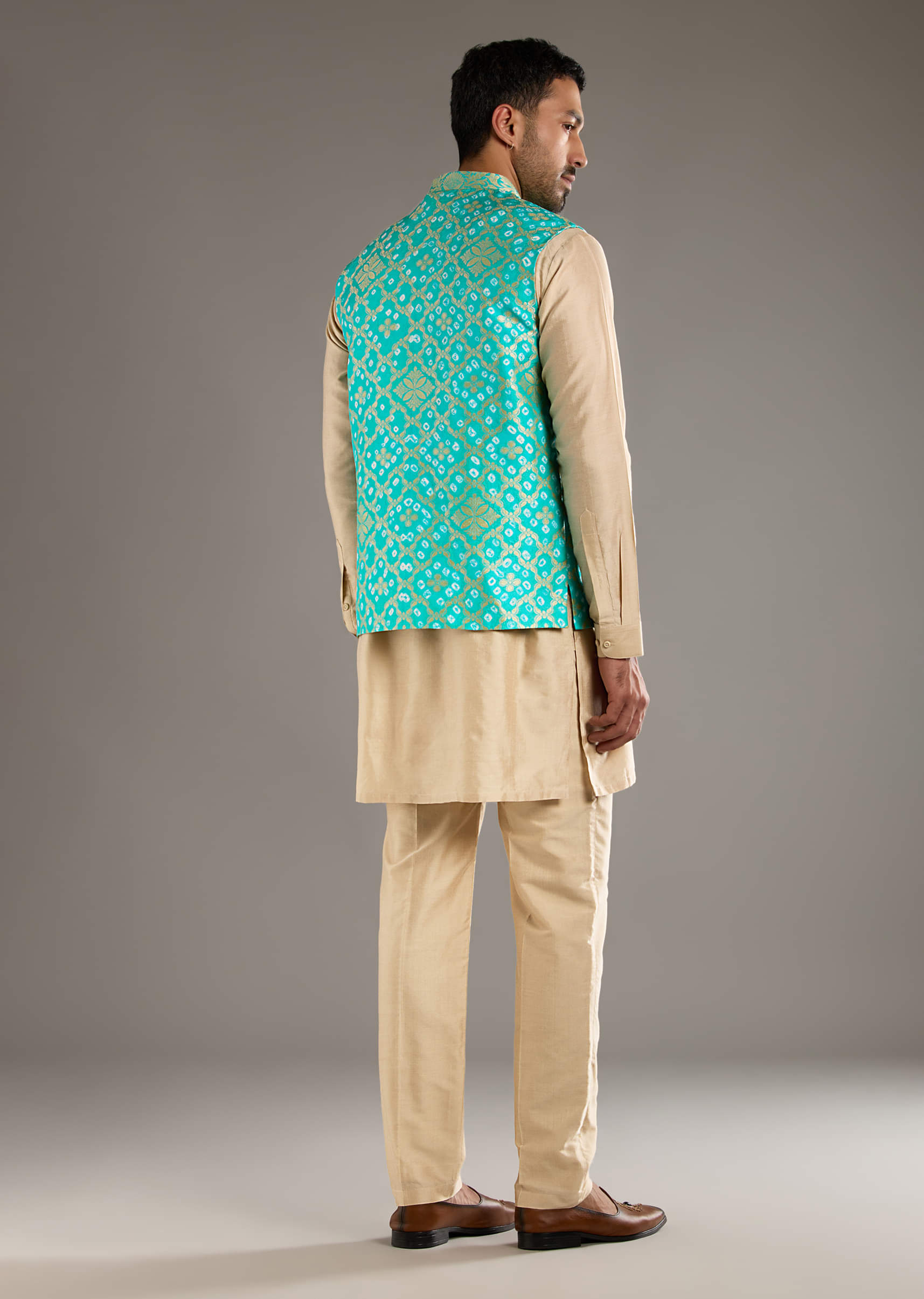 blue-silk-kurta-jacket-set-for-men-with-hand-dyed-bandhani-print-sg332772-5.jpg