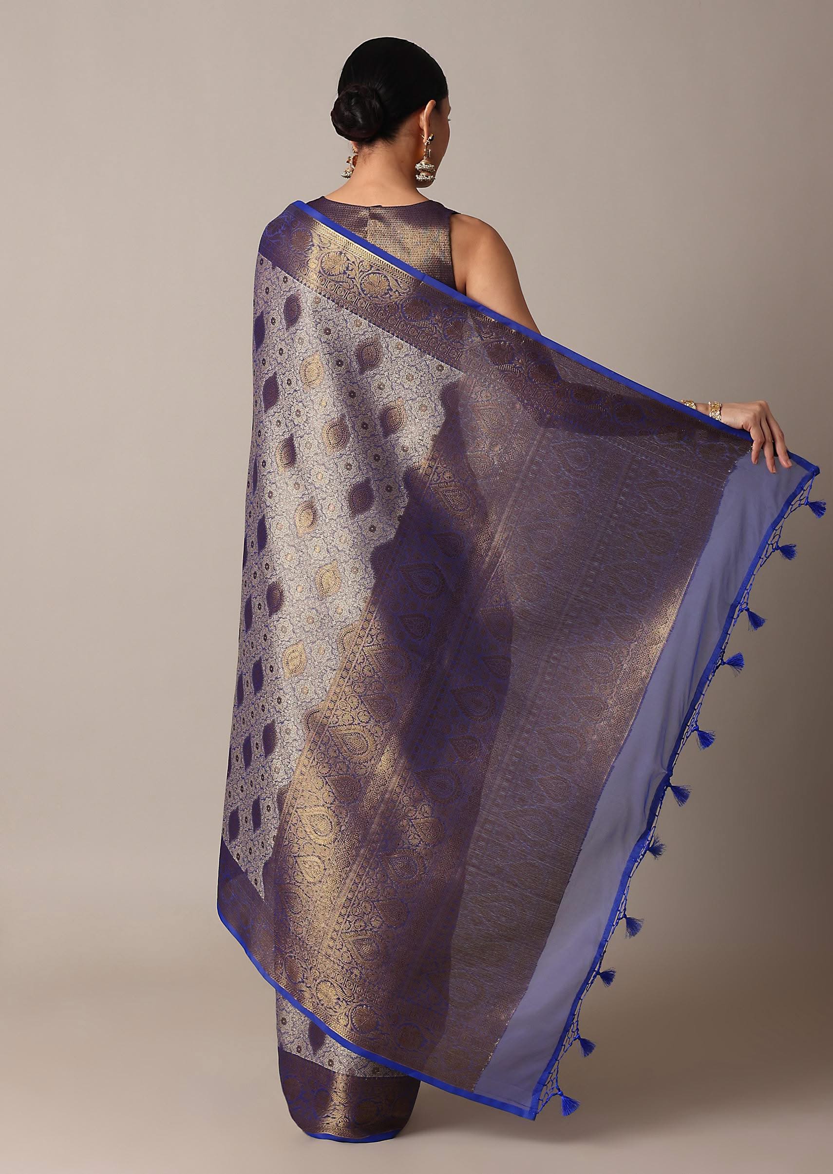 blue_banarasi_tunchui_silk_saree_with_tassel_pallu_and_unsti-sg212932_4_70382222-7b09-46ce-8bce-fb28bdc23ca2.jpg
