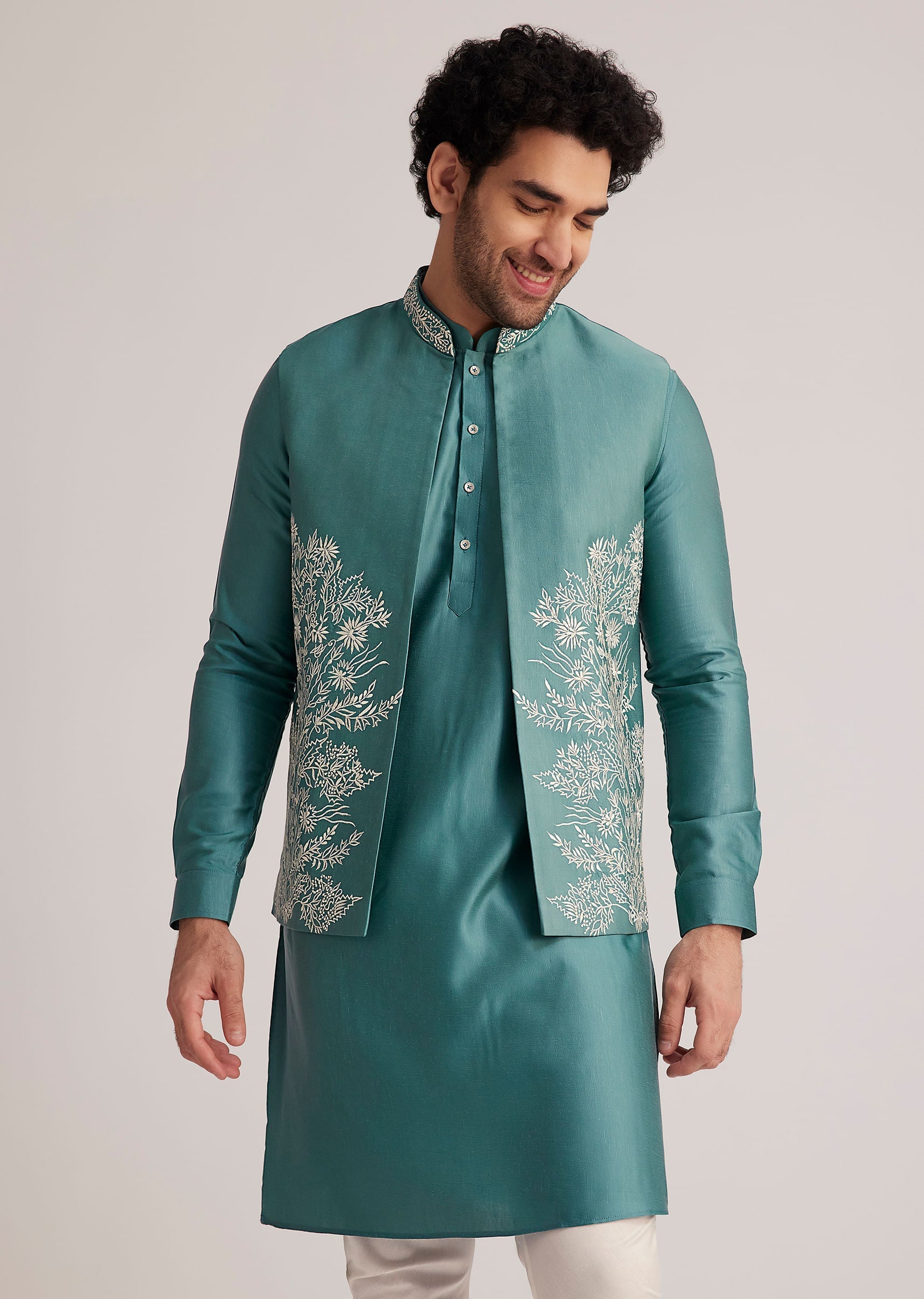 blue_embroidered_jacket_kurta_set-sg259279_7_183806ea-ea4b-4154-b3d2-43728ebe4361.jpg