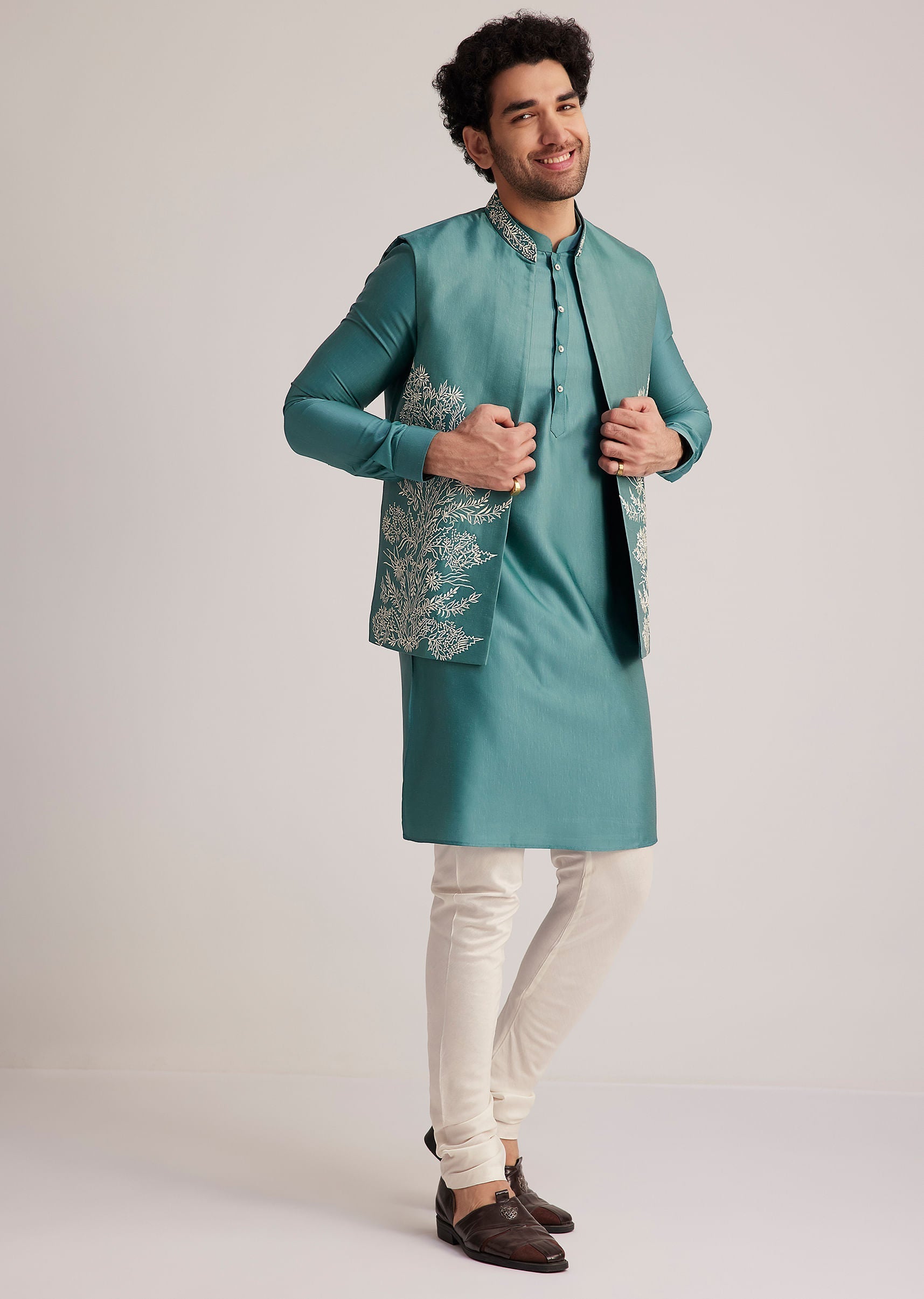 blue_embroidered_jacket_kurta_set-sg259279_8_6c3c157b-4eb7-450f-bef3-faea5a10ca64.jpg