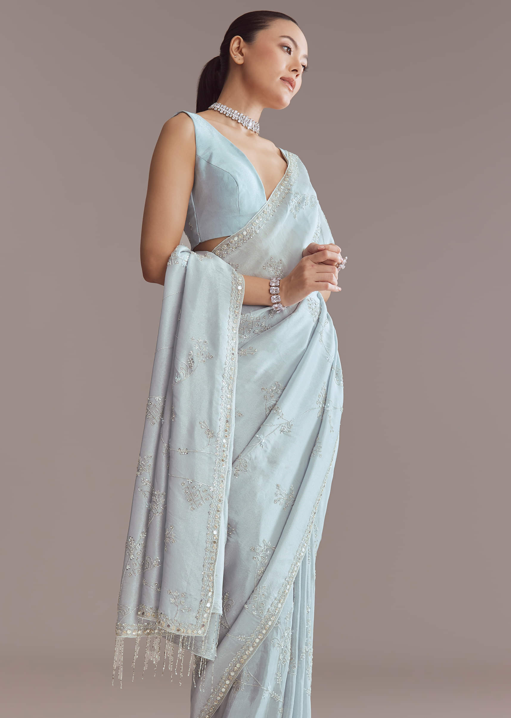 blue_tissue_saree_with_jaal_and_stone-sg319019-9_9_bb35573a-35a8-414c-932f-844fae7ccd67.jpg