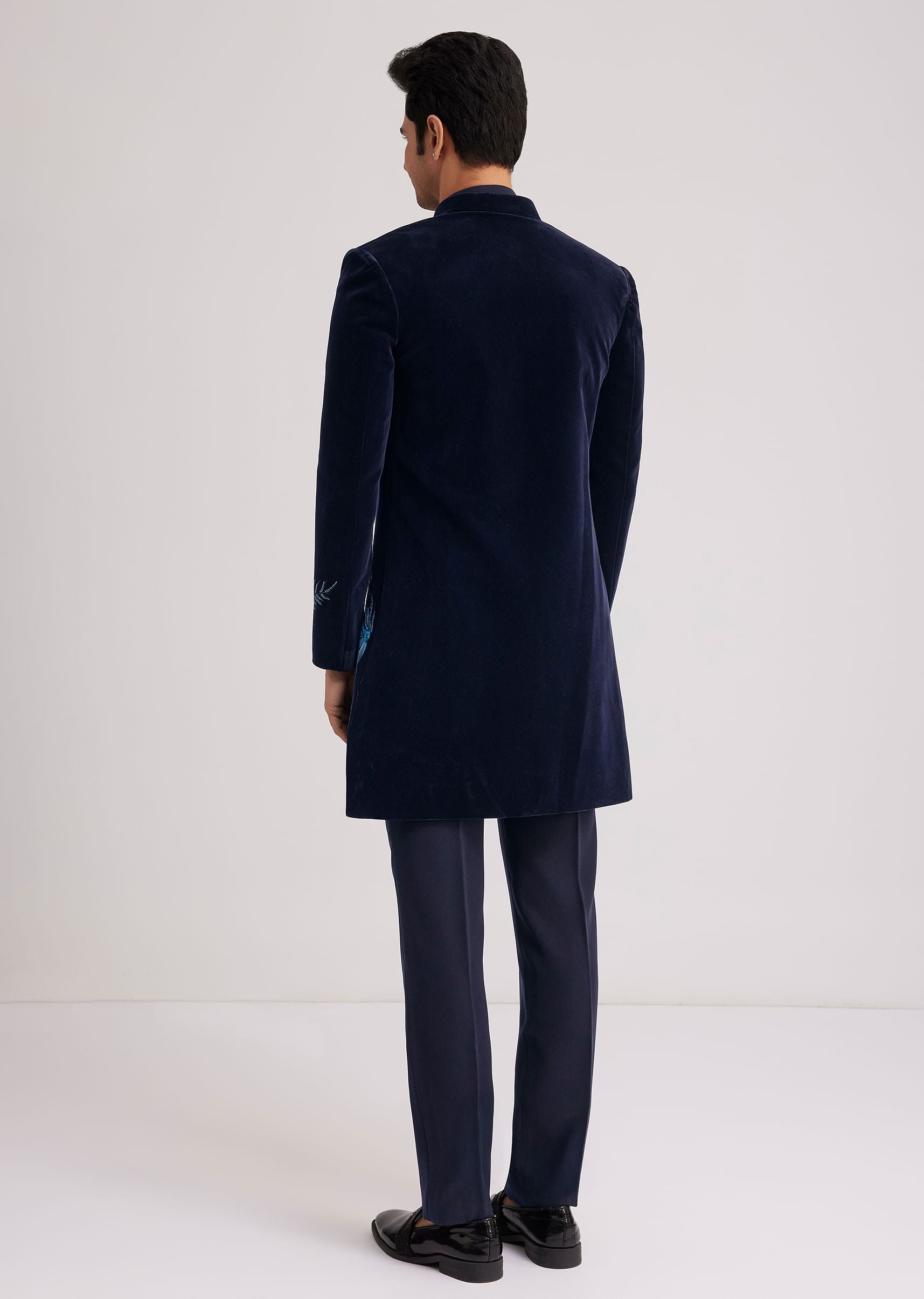 blue_velvet_indo_jacket_set_with_hand_painted_cut_dana_work-sg250724_2_712a89b5-3f35-4955-9639-0d7f7f0fbc47.jpg