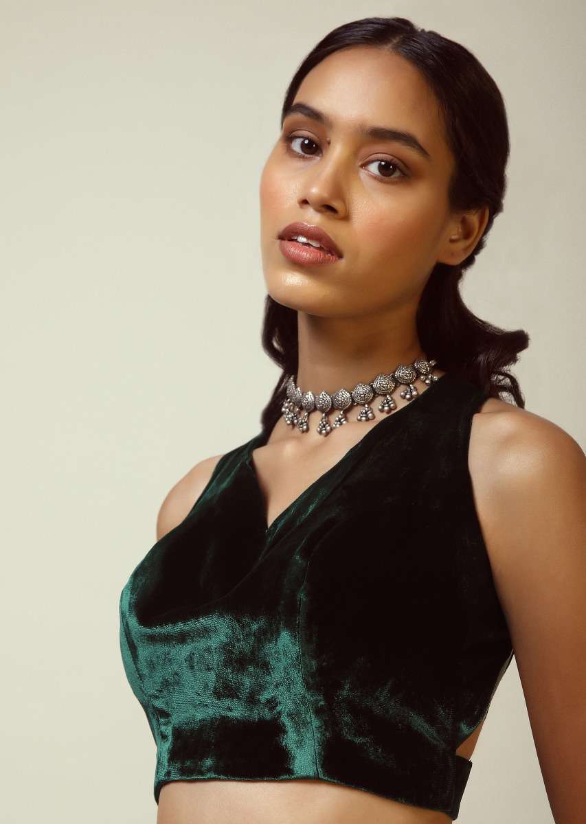 bottle_green_blouse_in_velvet_with_halter_straps_and_sweetheart_neckline_online_-_kalki_fashion_-_sg21336_5_c4b1e8f1-1081-4852-85c3-5538f4de94c0.jpg