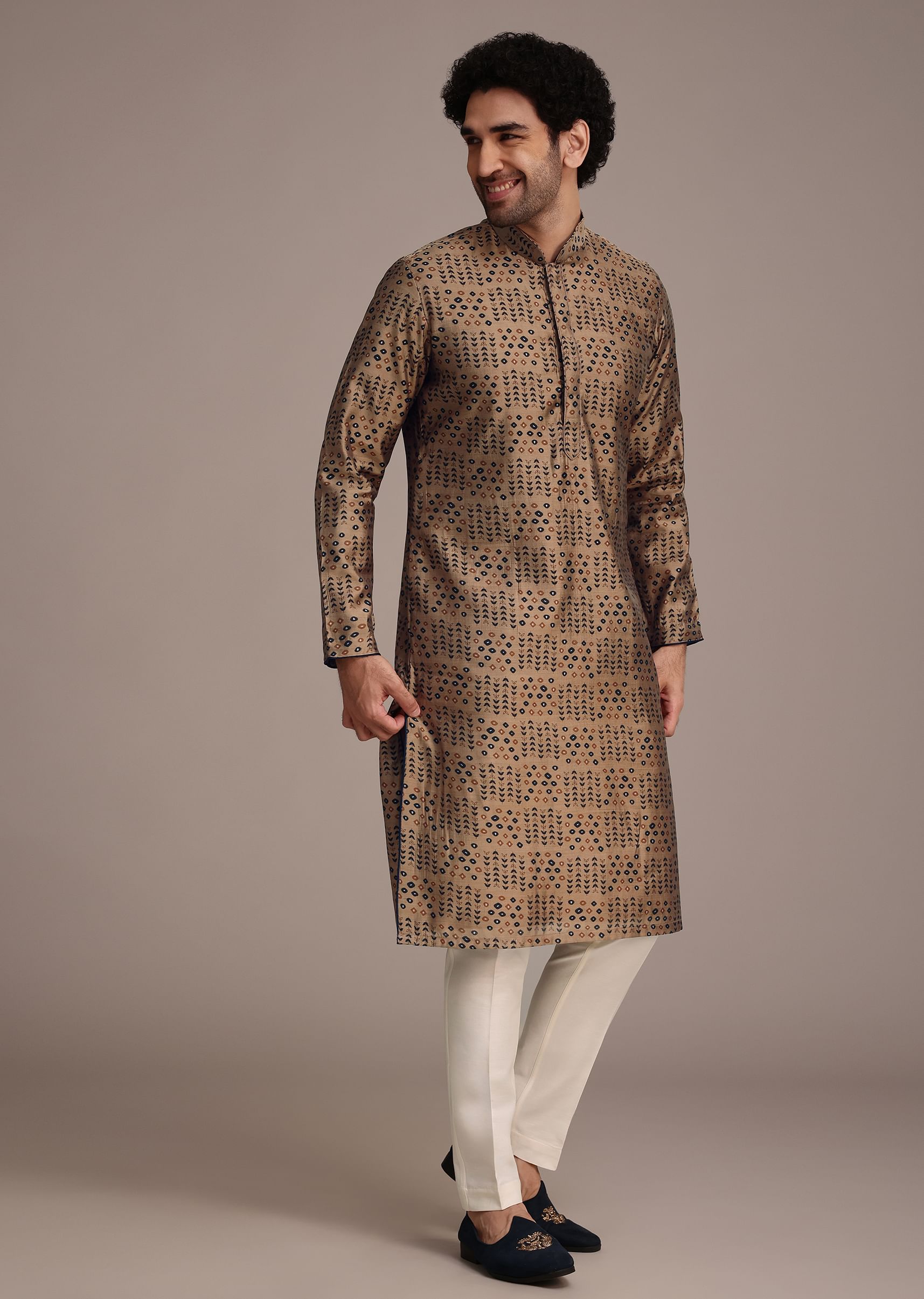 bronze-silk-printed-kurta-set-with-leaf-motifs-sg302445-6_f3e2a609-2e9c-4d42-a186-36ad2527c6b9.jpg