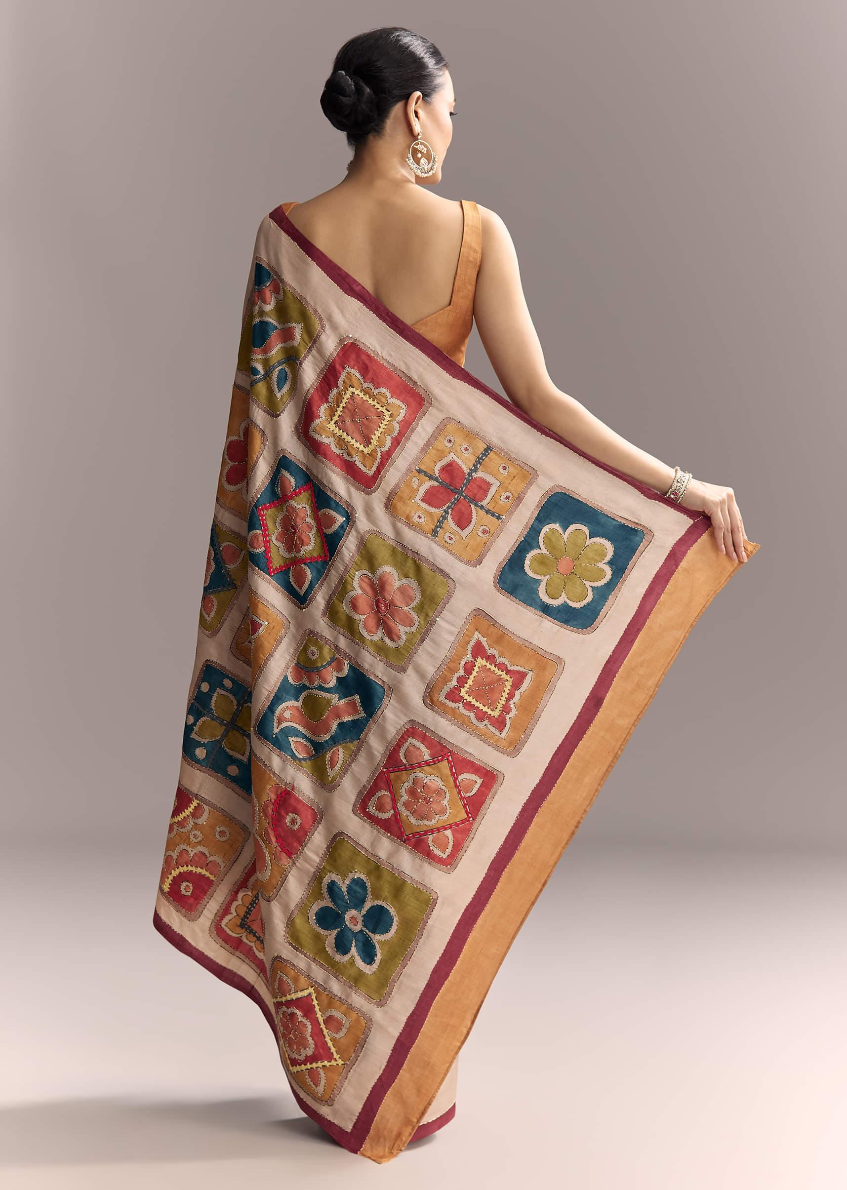 brown-cotton-hand-painted-saree-with-contrast-border-sg317792-4.jpg