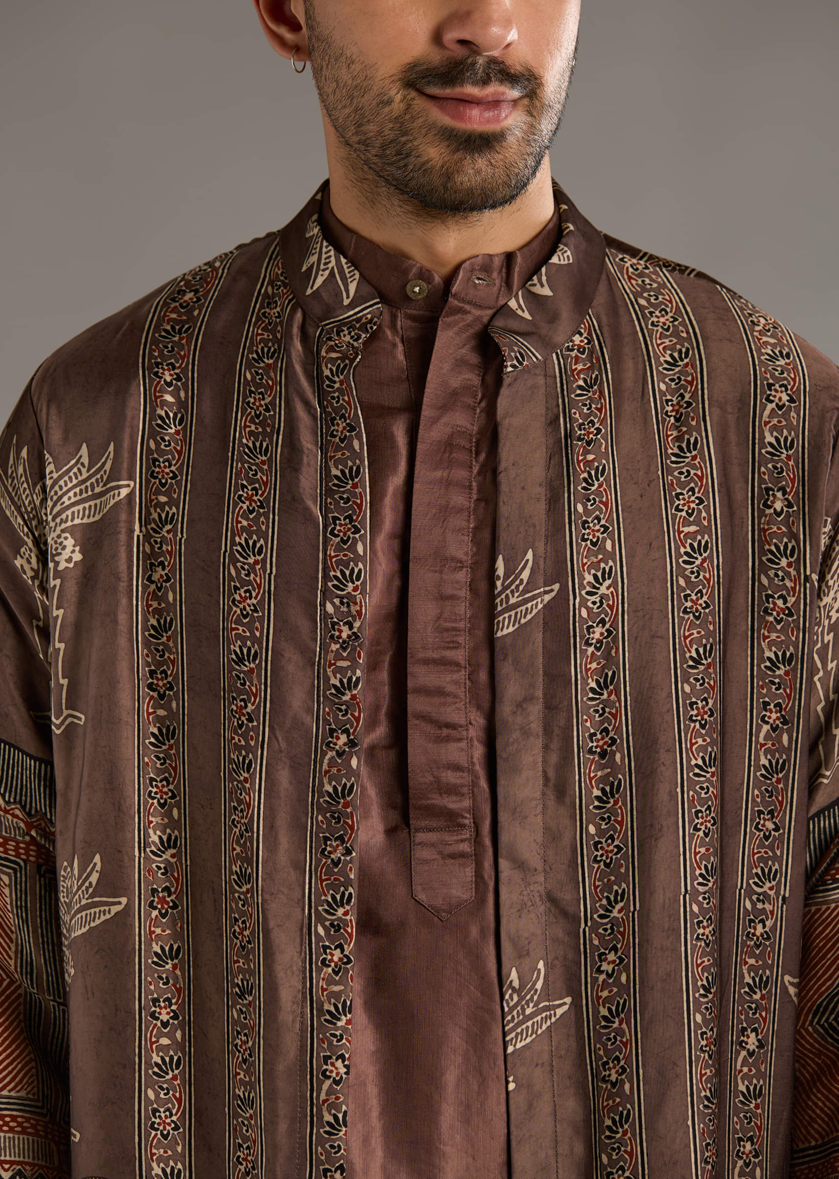 brown-modal-linen-kurta-jacket-set-for-men-with-hand-block-ajrakh-print-sg359326-2.jpg