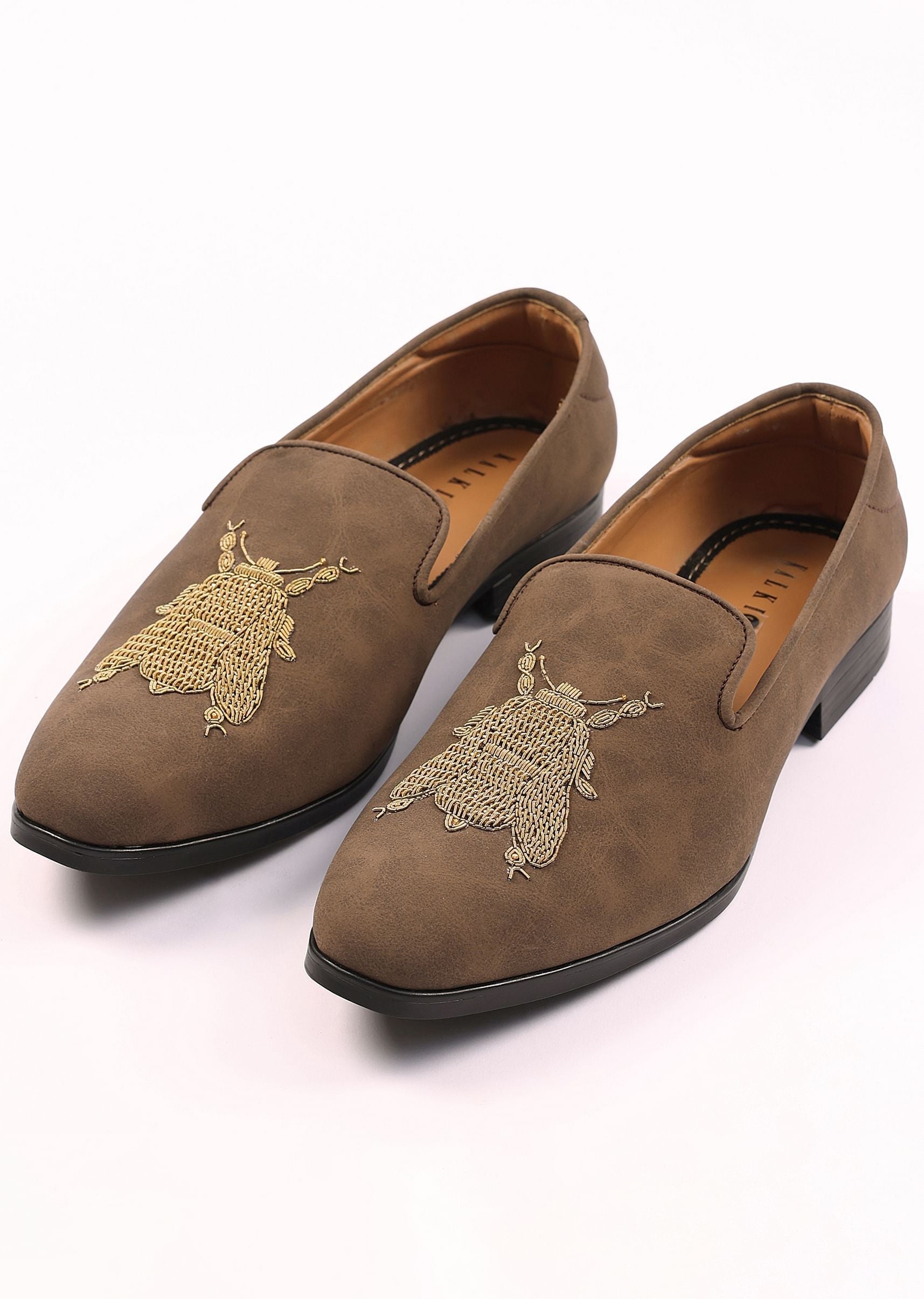 brown_zardosi_embroidered_jutti-sg250486_6_b1f0f9cf-a584-4870-af53-38ee113fa406.jpg