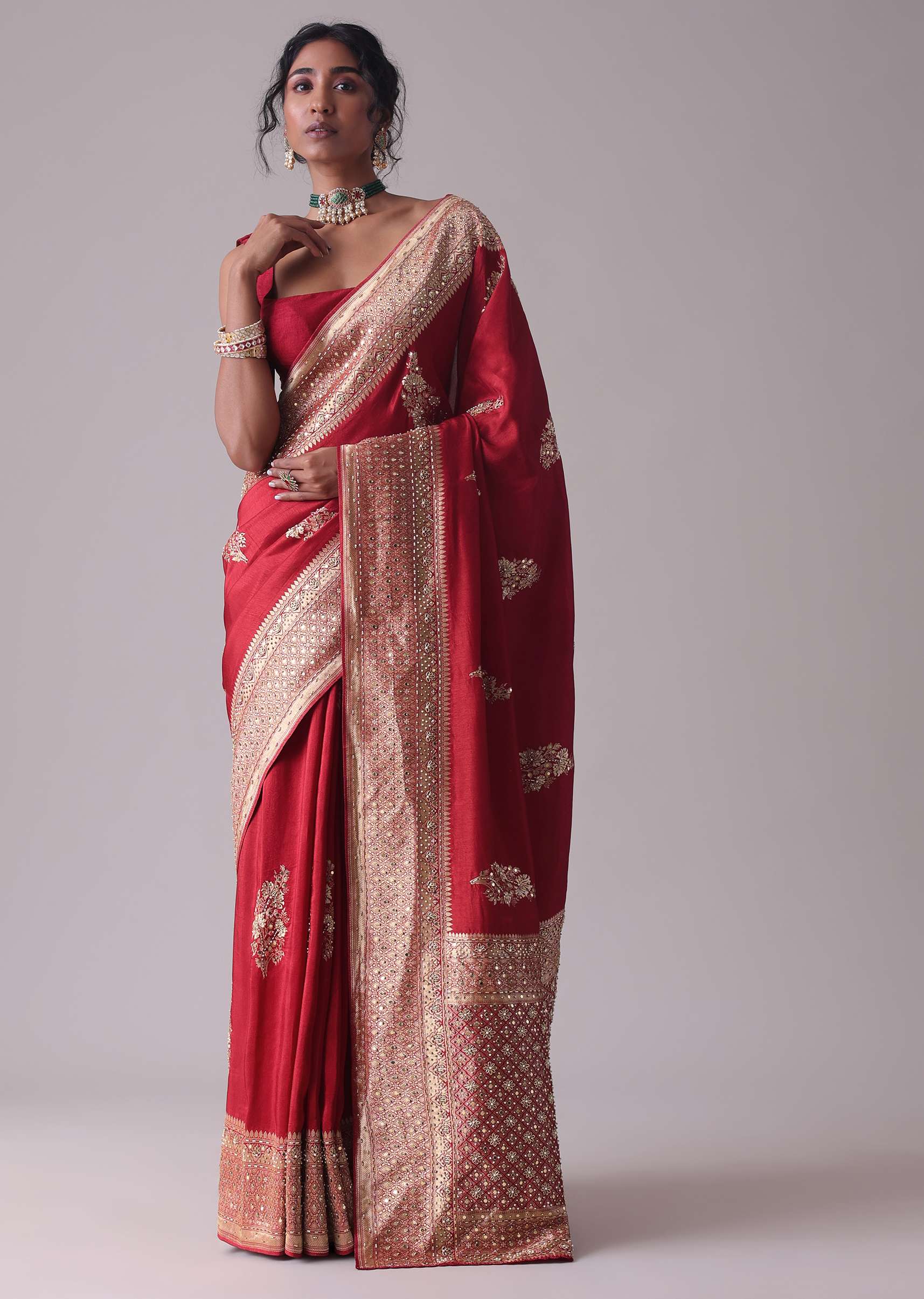 chilli_pepper_red_embroidered_saree-sg128353_4_7adb0aec-aab3-4d5f-9b88-3e316987e2bd.jpg