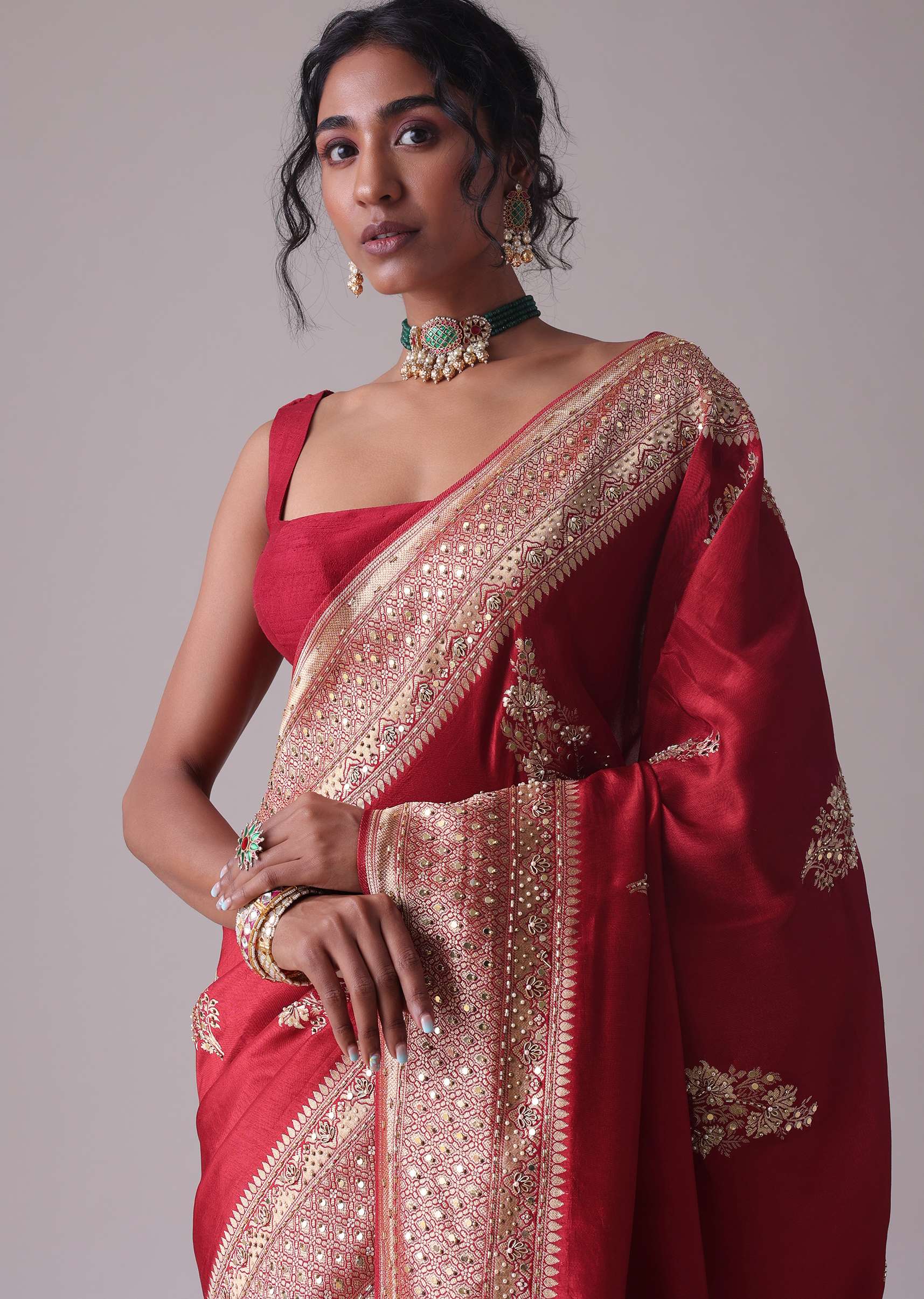 chilli_pepper_red_embroidered_saree-sg128353_6_0777770c-5ea0-4ea1-b800-adee80eb1f33.jpg