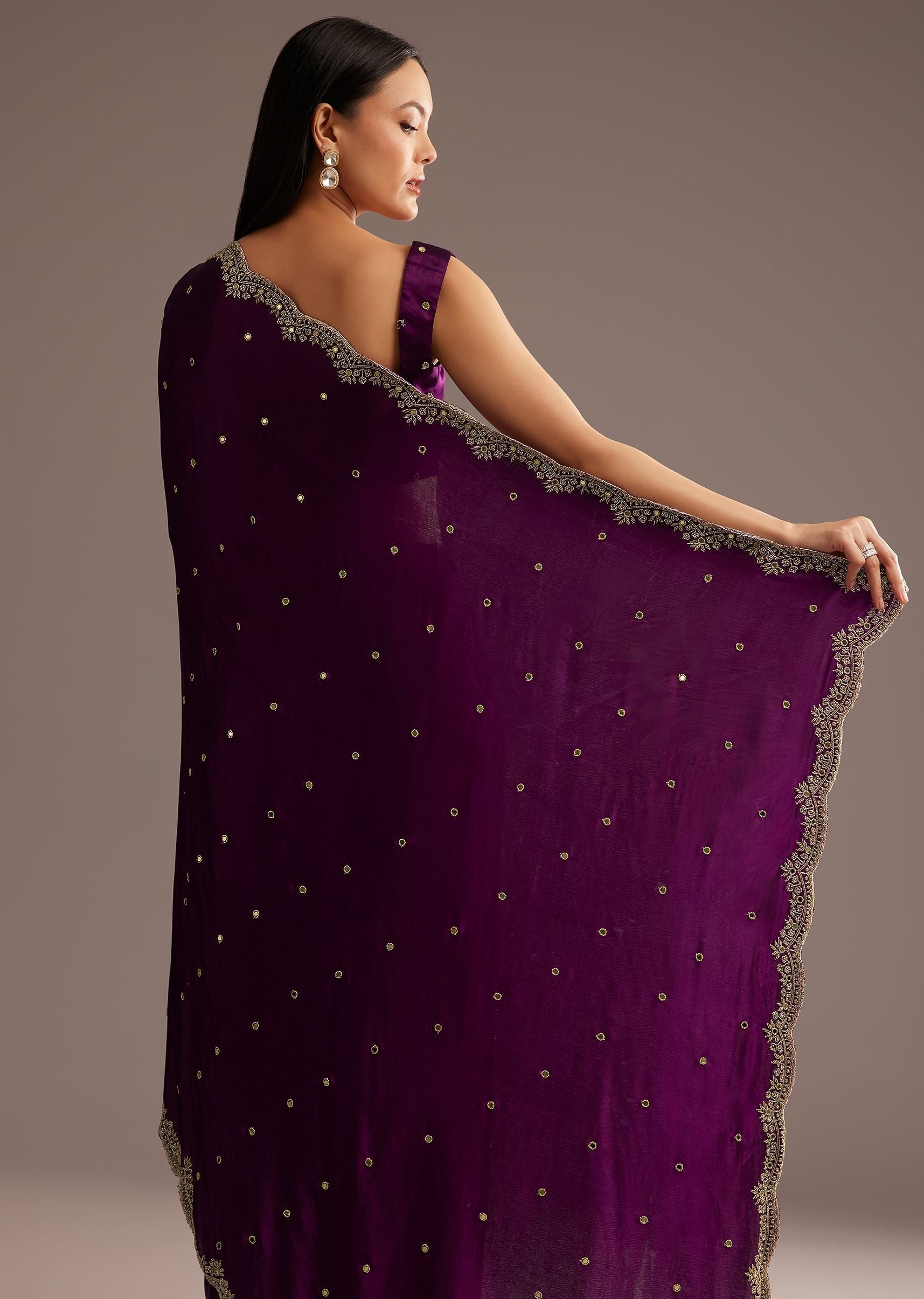 chinon-satin-saree-with-cutdana-and-mirror-embellishment-sg285852-6_b39f013e-30cd-49b1-b0aa-db7a7cac690e.jpg