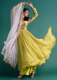 citrus-green-layered-anarkali-in-georgette-with-a-contrasting-powder-pink-net-dupatta-online-kalki-fashion-490506_2_0024eb11-4741-42ab-bfd8-dccbdbcb195e.jpg