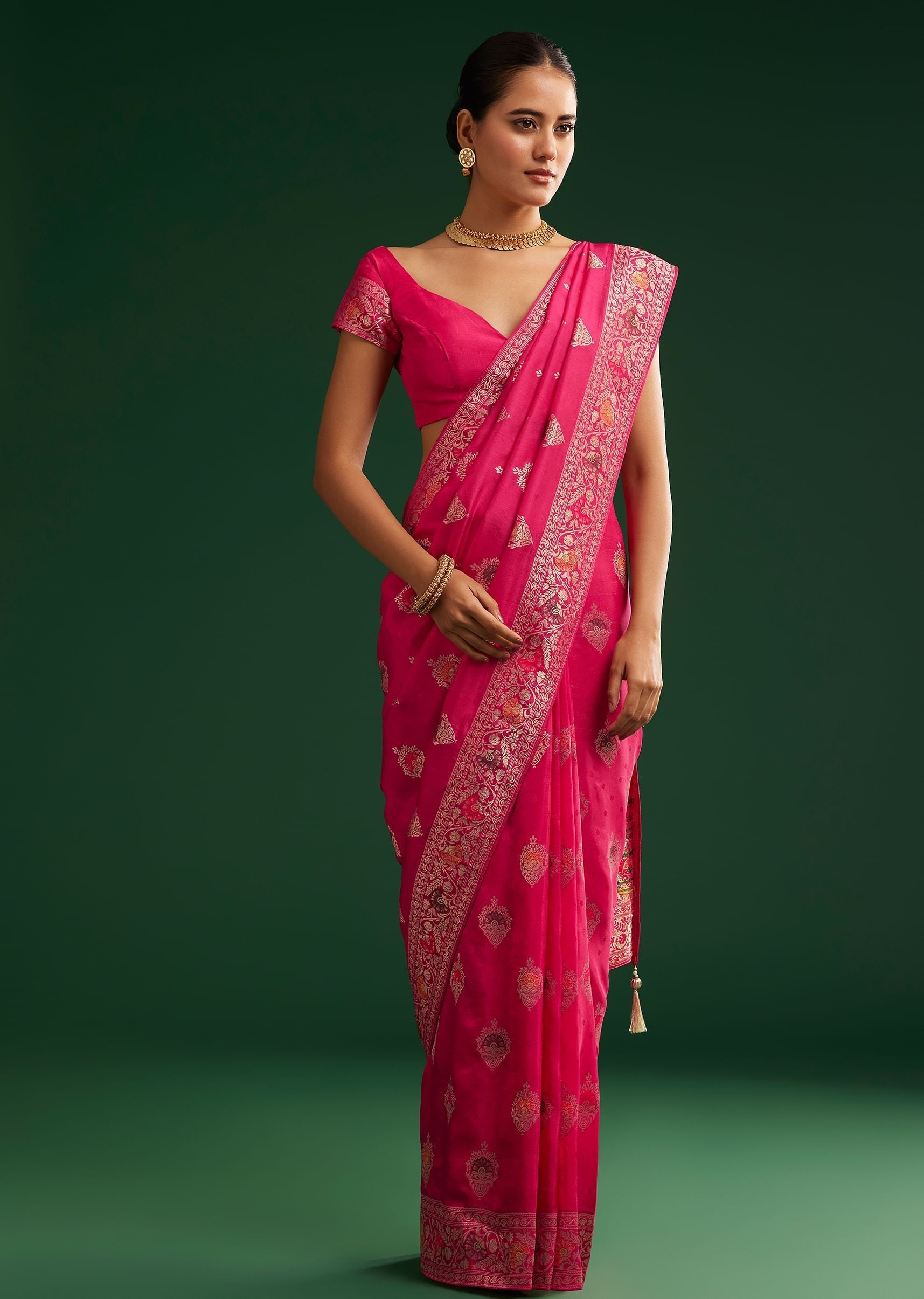 classic-red-dola-silk-saree-with-zari-detailing-sg292397-3_a6ce9602-4589-455c-ac28-4a814af58597.jpg