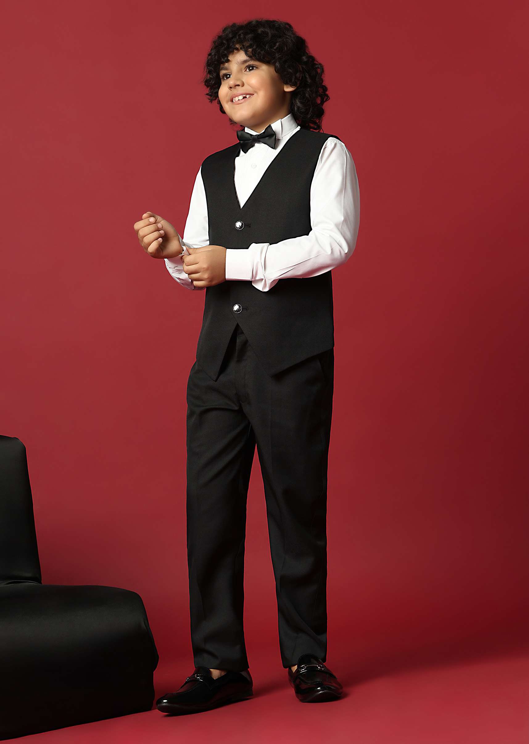 classic_black_cutwork_tuxedo_for_boys-sg201951_10_da2b10c3-eca5-4b46-9b2d-78da7ed3d21f.jpg