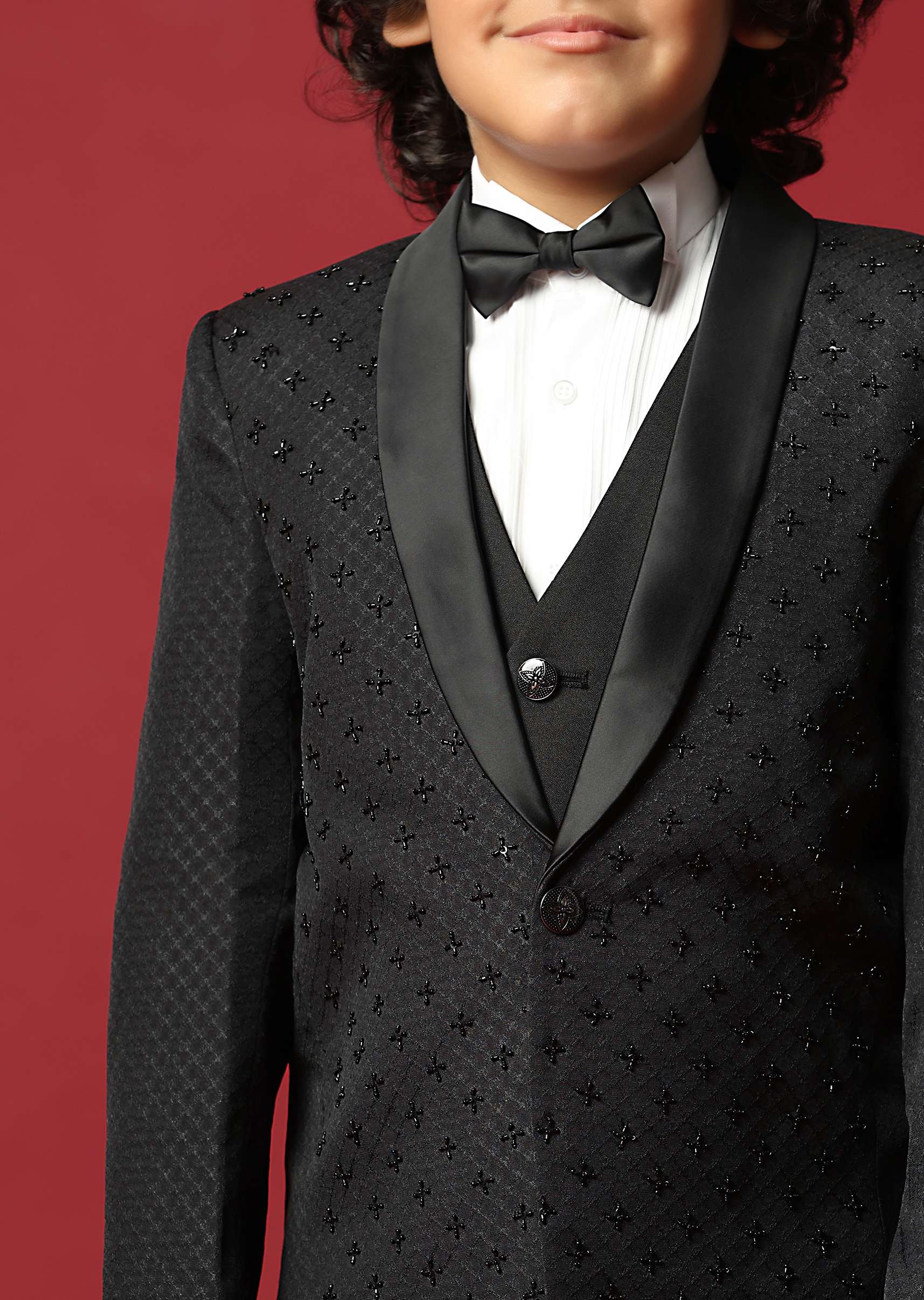 classic_black_cutwork_tuxedo_for_boys-sg201951_5_09a1a5c4-39d7-4ea9-b3ac-17794c29d42d.jpg