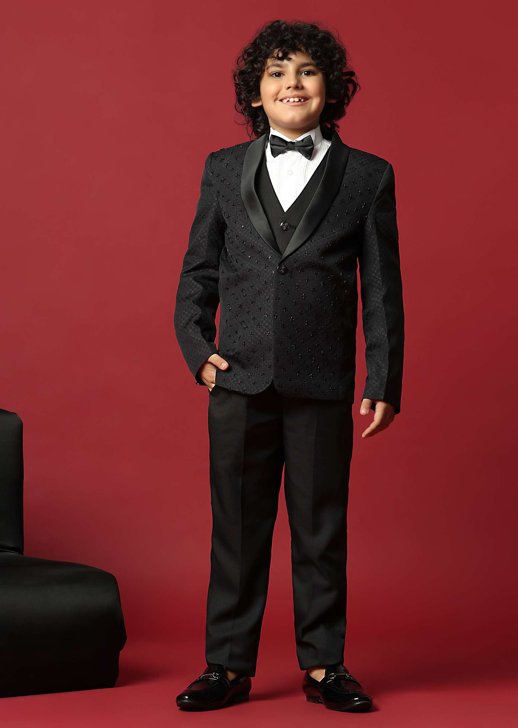 classic_black_cutwork_tuxedo_for_boys-sg201951_8_4a15441b-f372-4f50-84c4-70c9a7906ea0.jpg