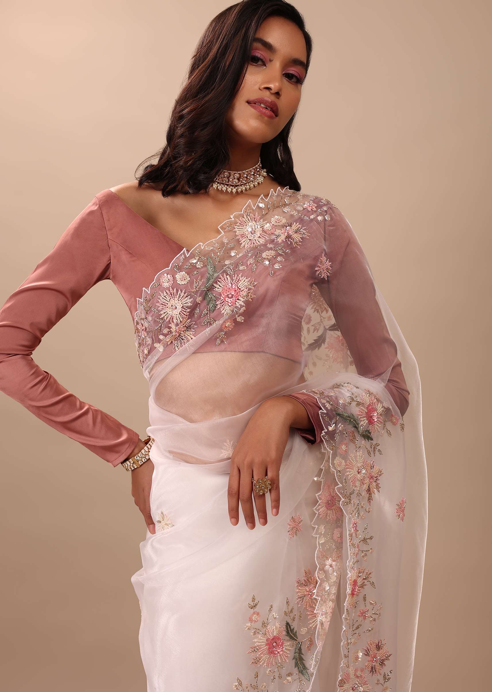 cloud_dancer_white_saree_in_organza_with_3d_floral_embroidery_7_84b96ae0-bba7-42ff-8506-c0abe9dcc98c.jpg