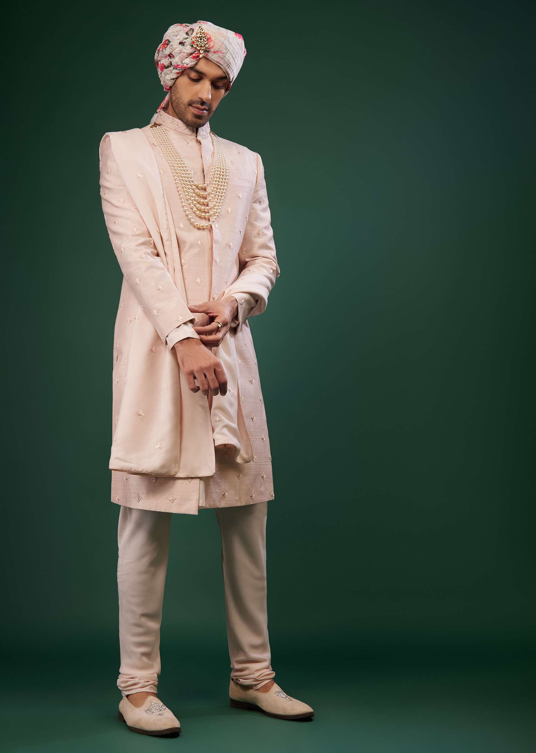 cloud_pink_thread_embroidered_sherwani-sg139760_4_def097eb-2c14-4f46-8069-f46b5a416712.jpg