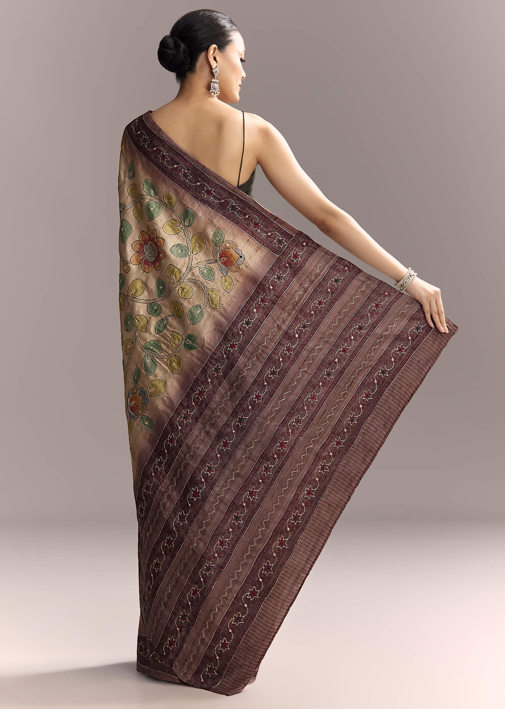 coffee-brown-cotton-hand-painted-saree-with-contrast-border-sg319347-4.jpg