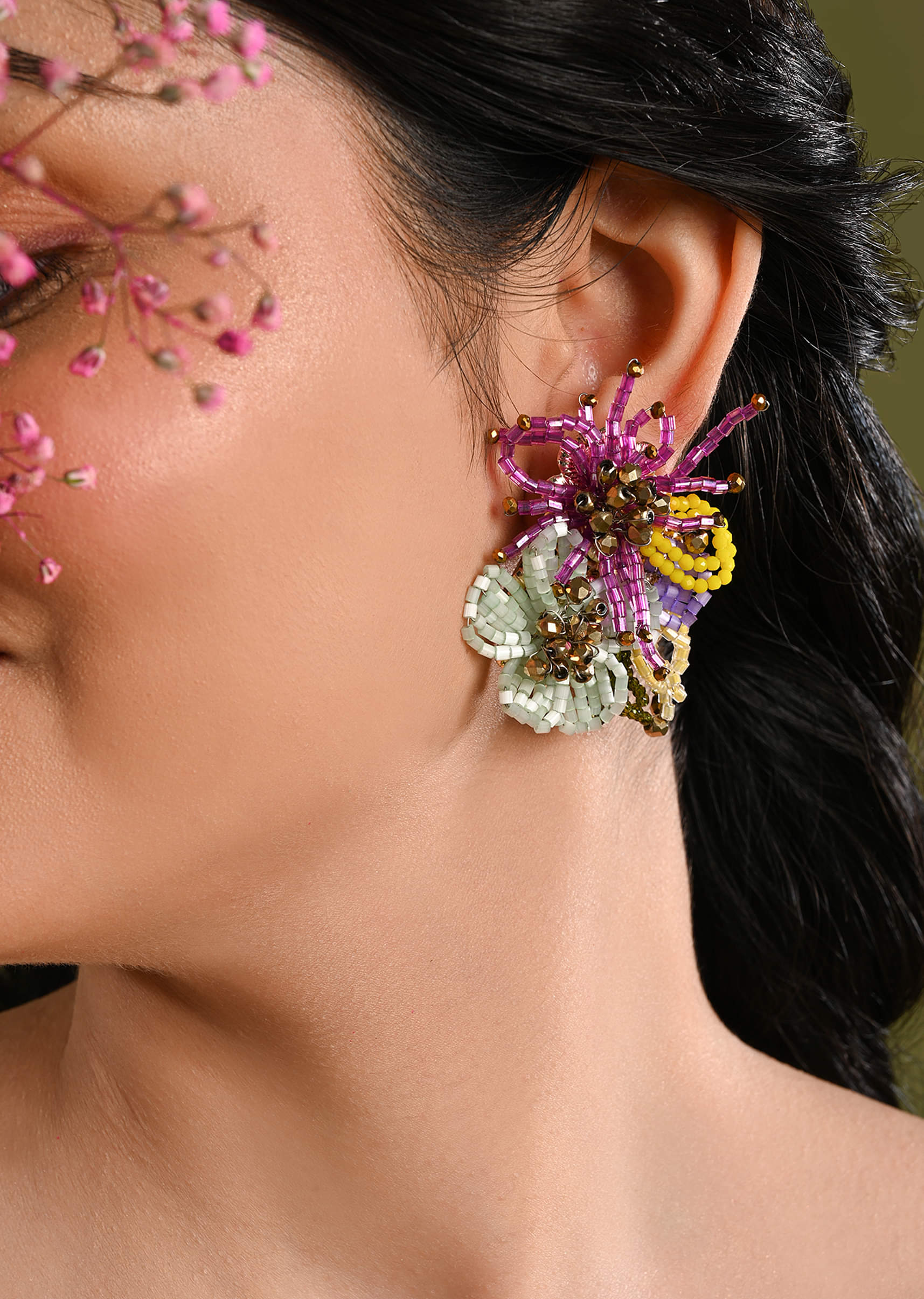 colourful_crystal_beaded_flower_abstart_big-sg370977-1-nosto_5.jpg