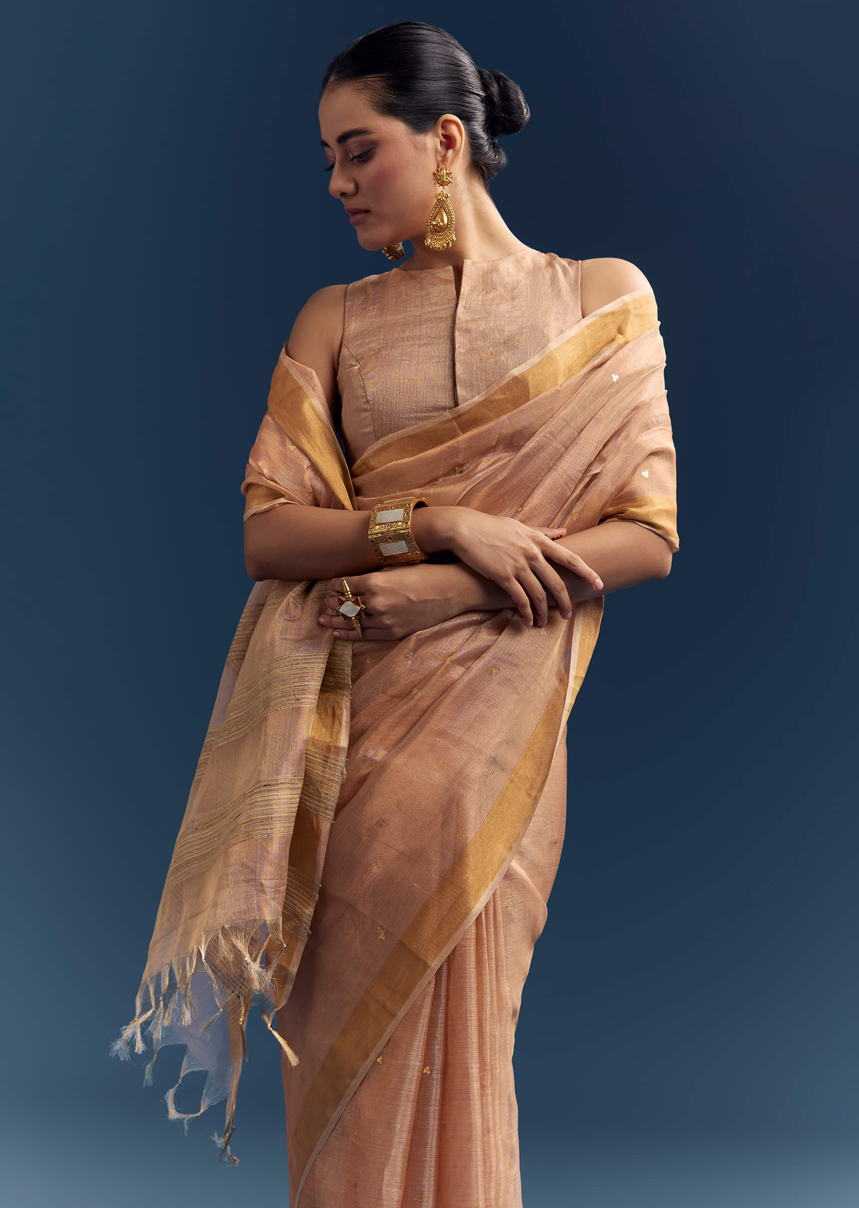 copper_tissue_organza_woven_saree_with_golden_zari-sg346427-9_5.jpg