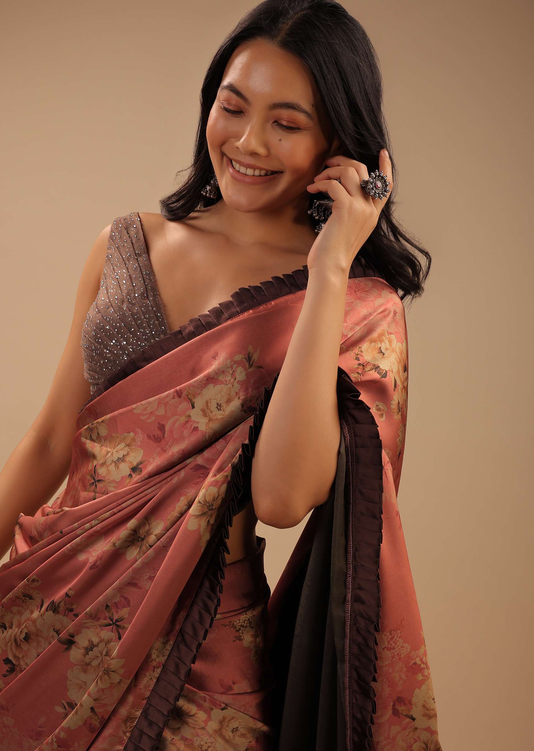 coral_peach_saree_with_brown_frill_borders-sg107945_6_e201ea97-9136-412b-8cce-2f8f3836a463.jpg