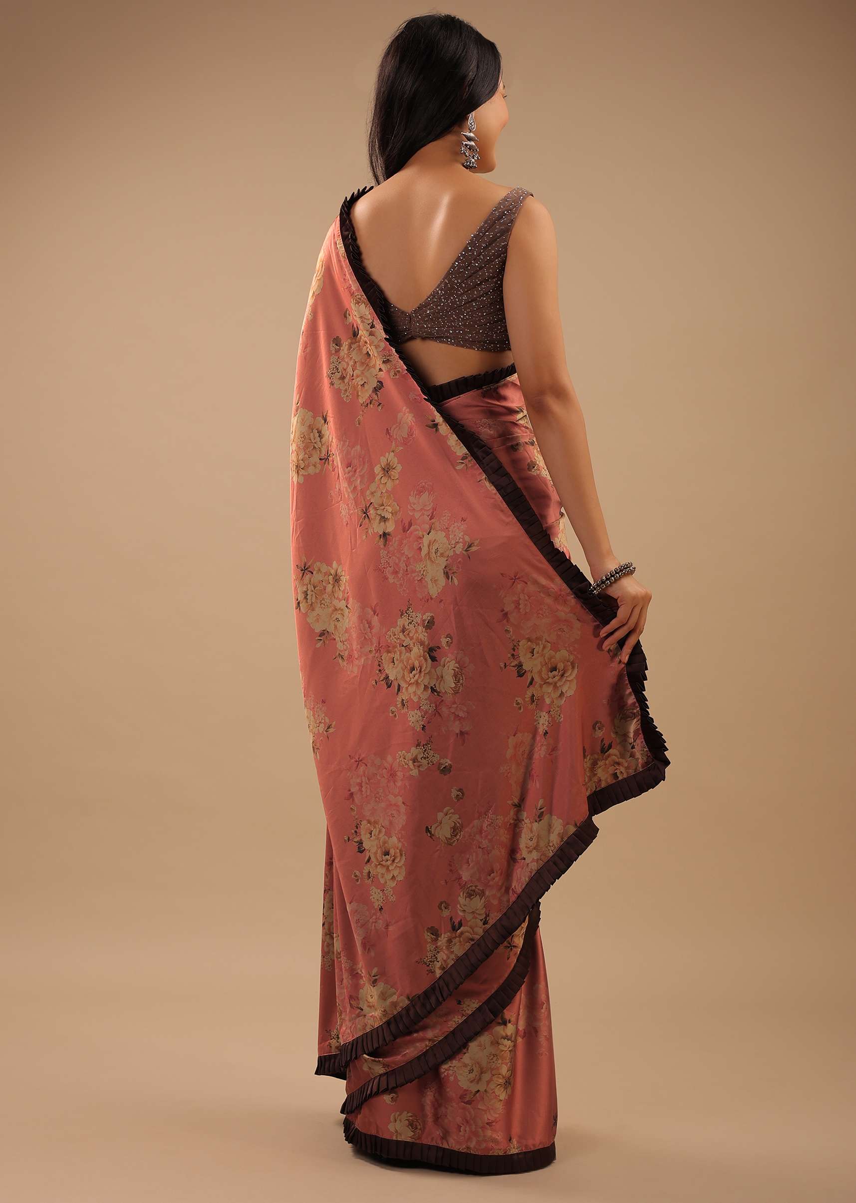 coral_peach_saree_with_brown_frill_borders-sg107945_7_a242a5be-fa67-4747-924c-bf92bc2c9fdc.jpg
