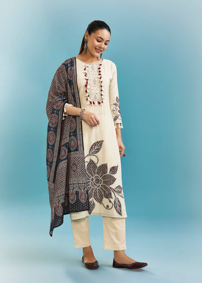 Cream And Blue Block Print Kurta Set With Lace And Tassel Work