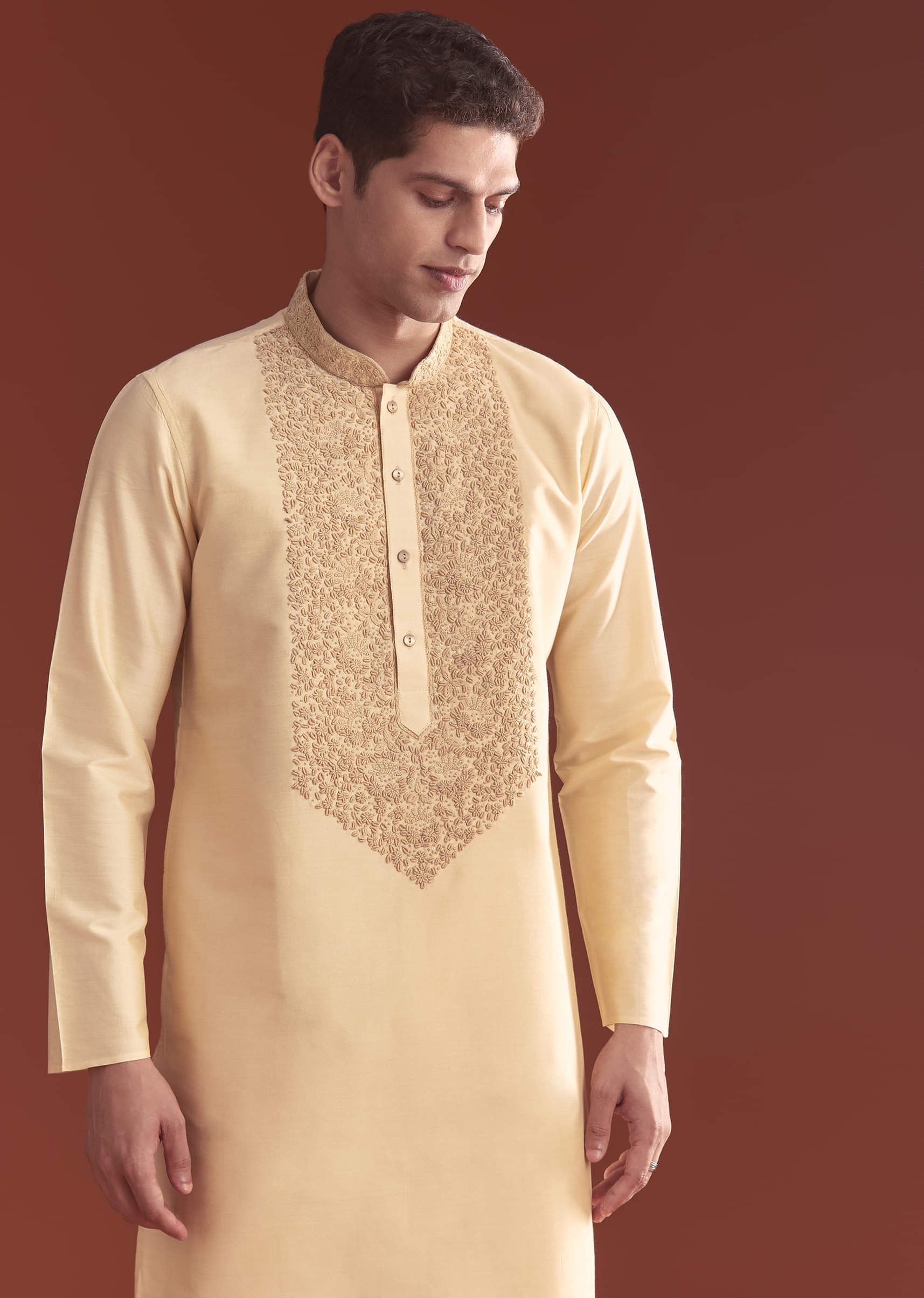 cream-banarasi-silk-kurta-set-for-men-with-kashmiri-work-sg325944-3.jpg