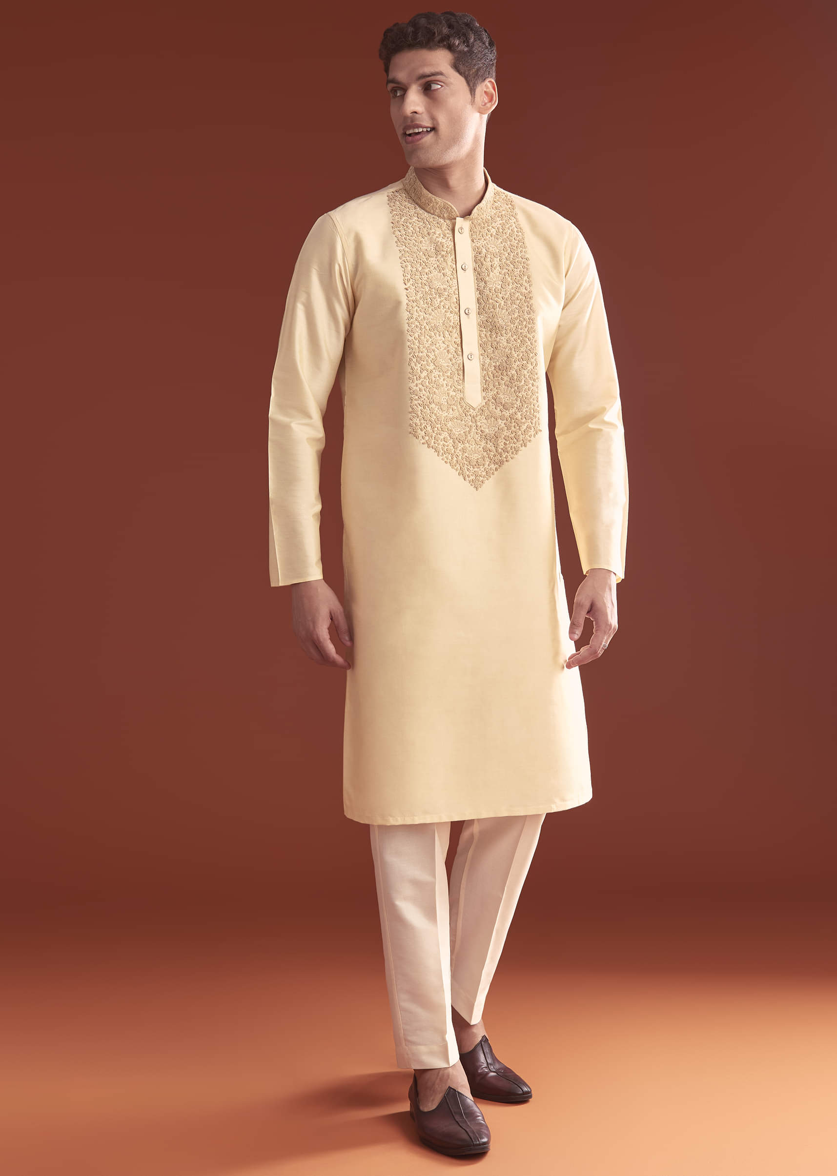 cream-banarasi-silk-kurta-set-for-men-with-kashmiri-work-sg325944-4.jpg