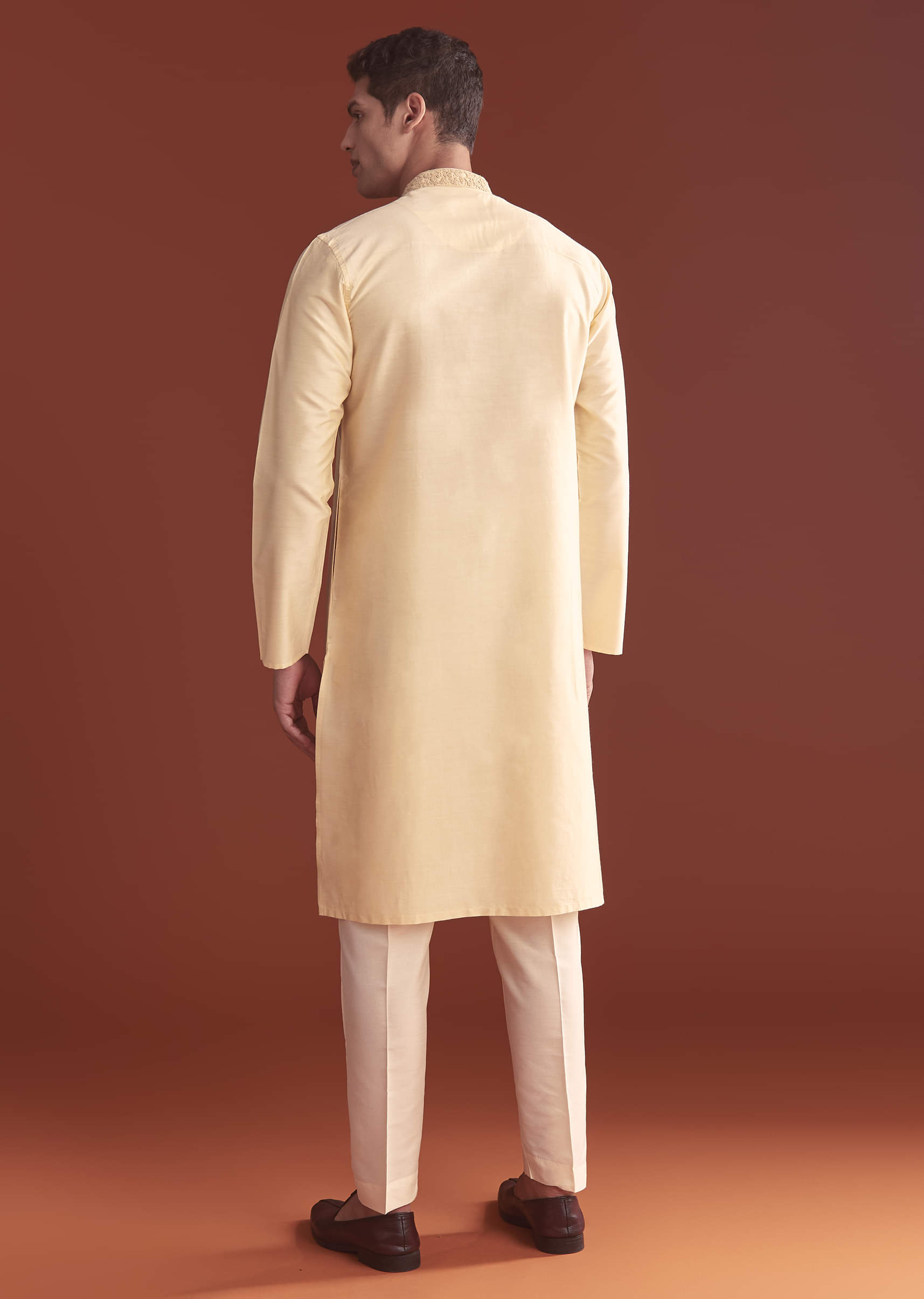 cream-banarasi-silk-kurta-set-for-men-with-kashmiri-work-sg325944-5.jpg