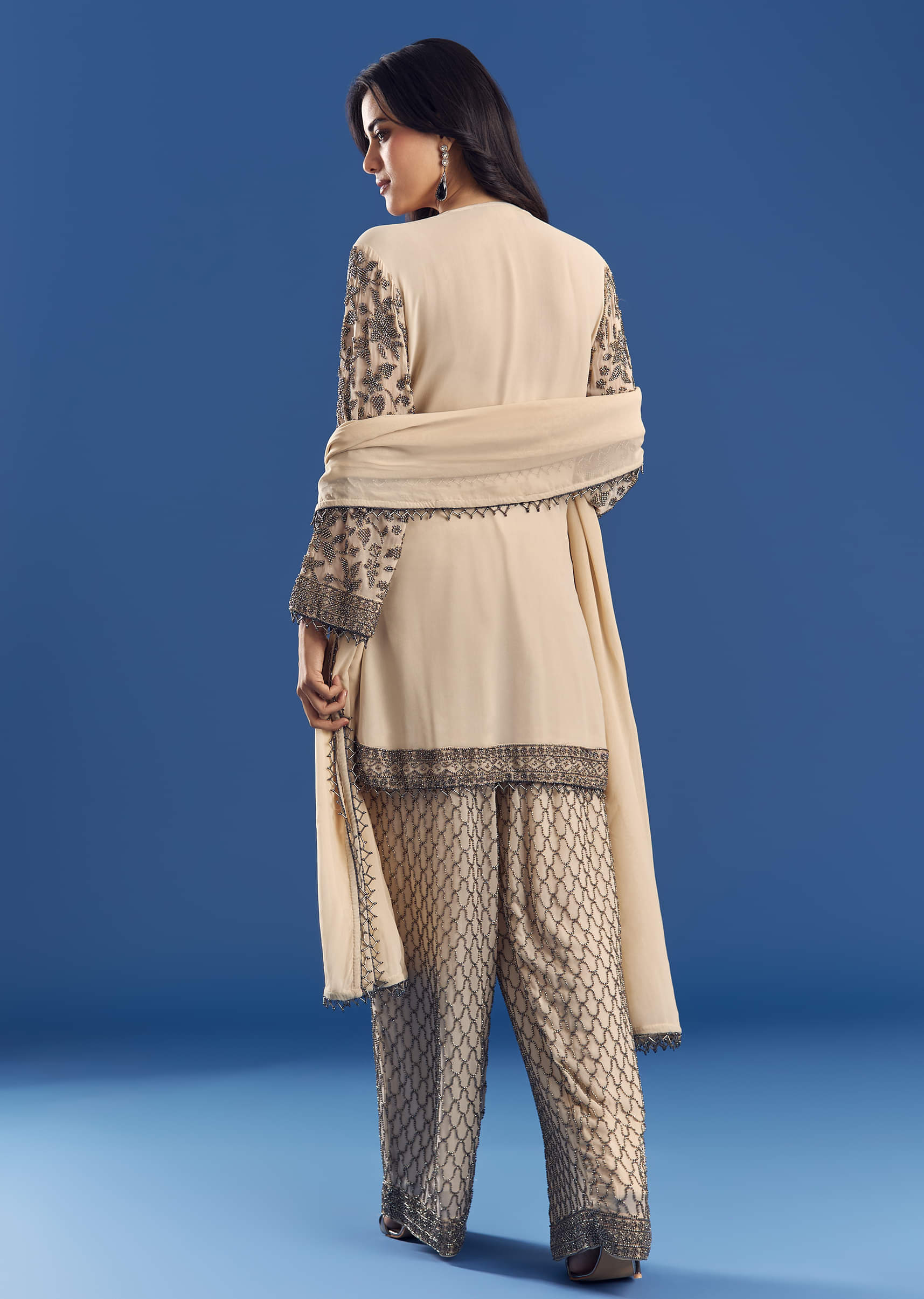 cream-georgette-fully-beaded-kurta-pant-set-with-dupatta-sg312251-5_a412d617-9d5d-459d-94dd-b5cbd485b3e3.jpg