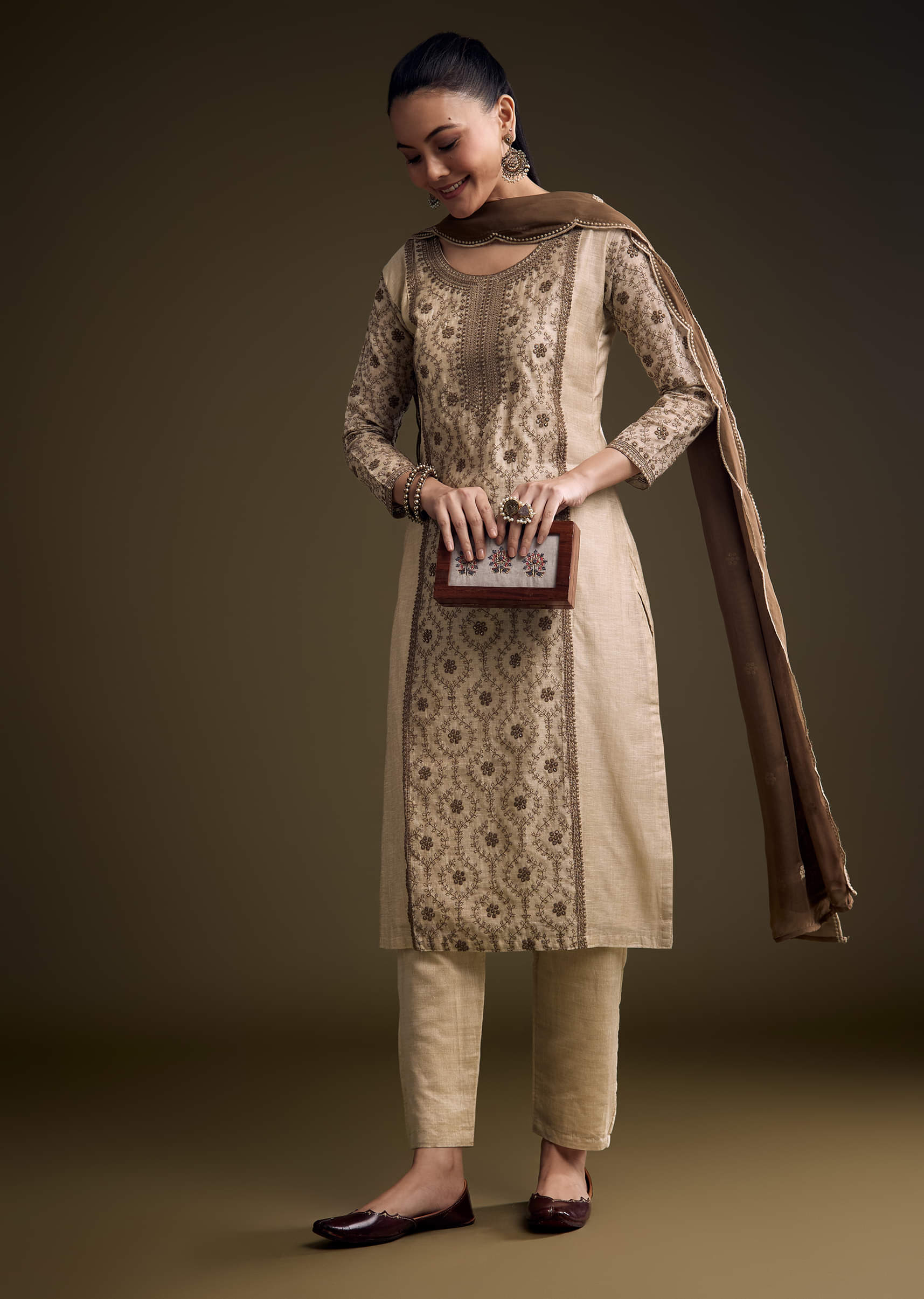 cream-khadi-kurta-set-with-thread-embroidery-sg346735-1.jpg