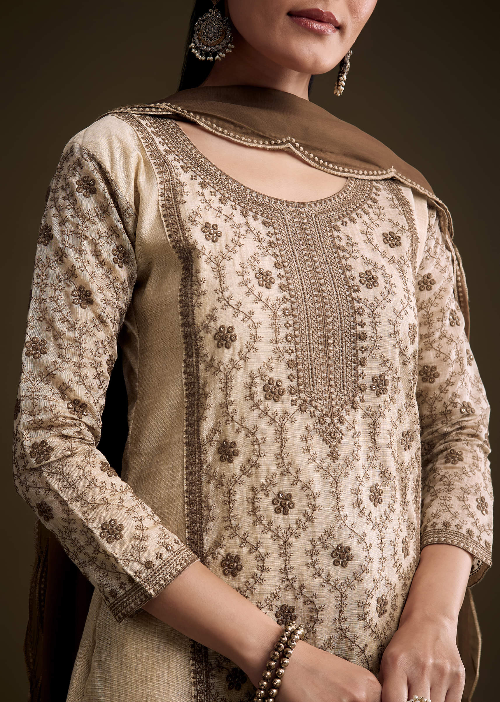 cream-khadi-kurta-set-with-thread-embroidery-sg346735-2.jpg