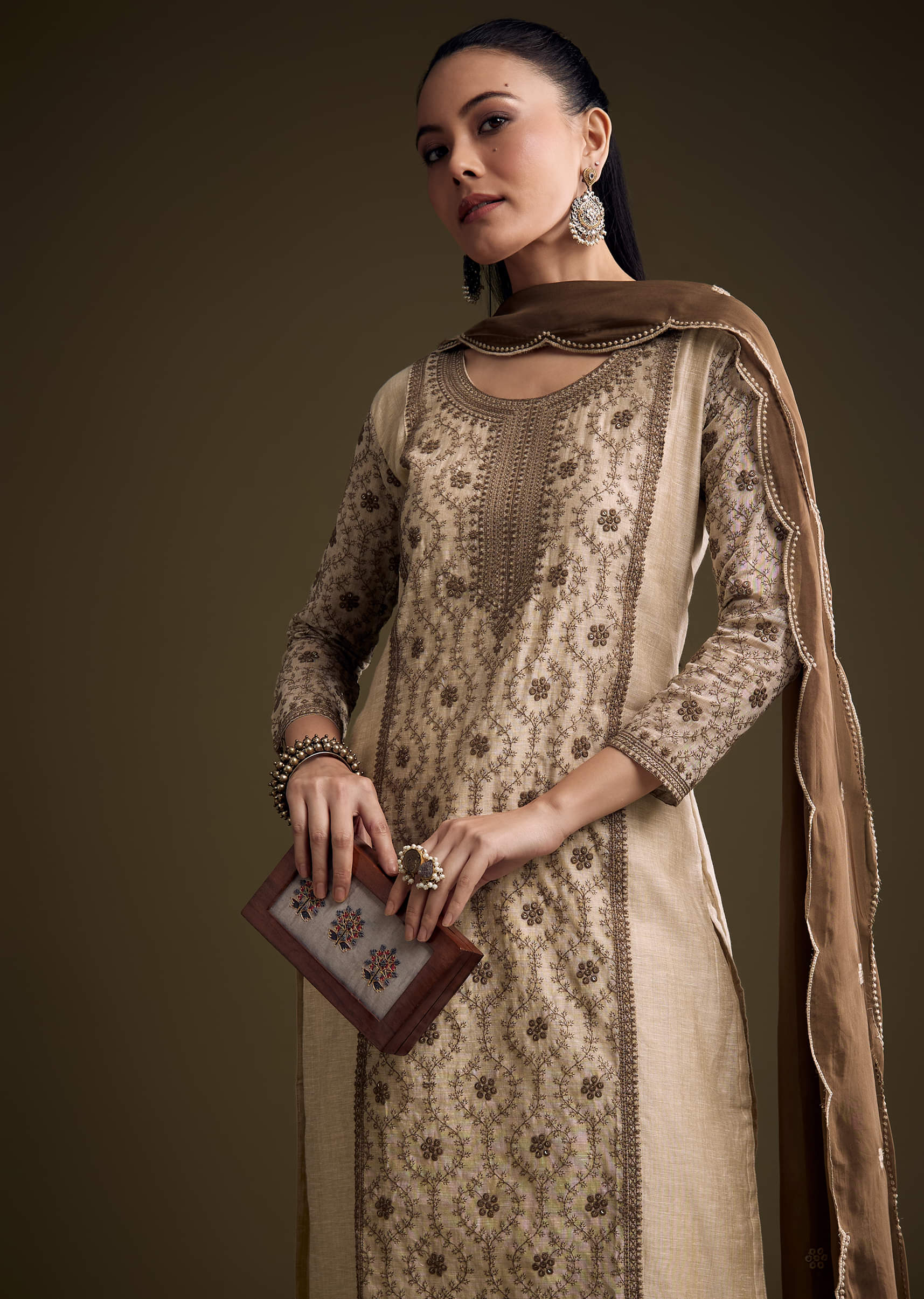 cream-khadi-kurta-set-with-thread-embroidery-sg346735-4.jpg