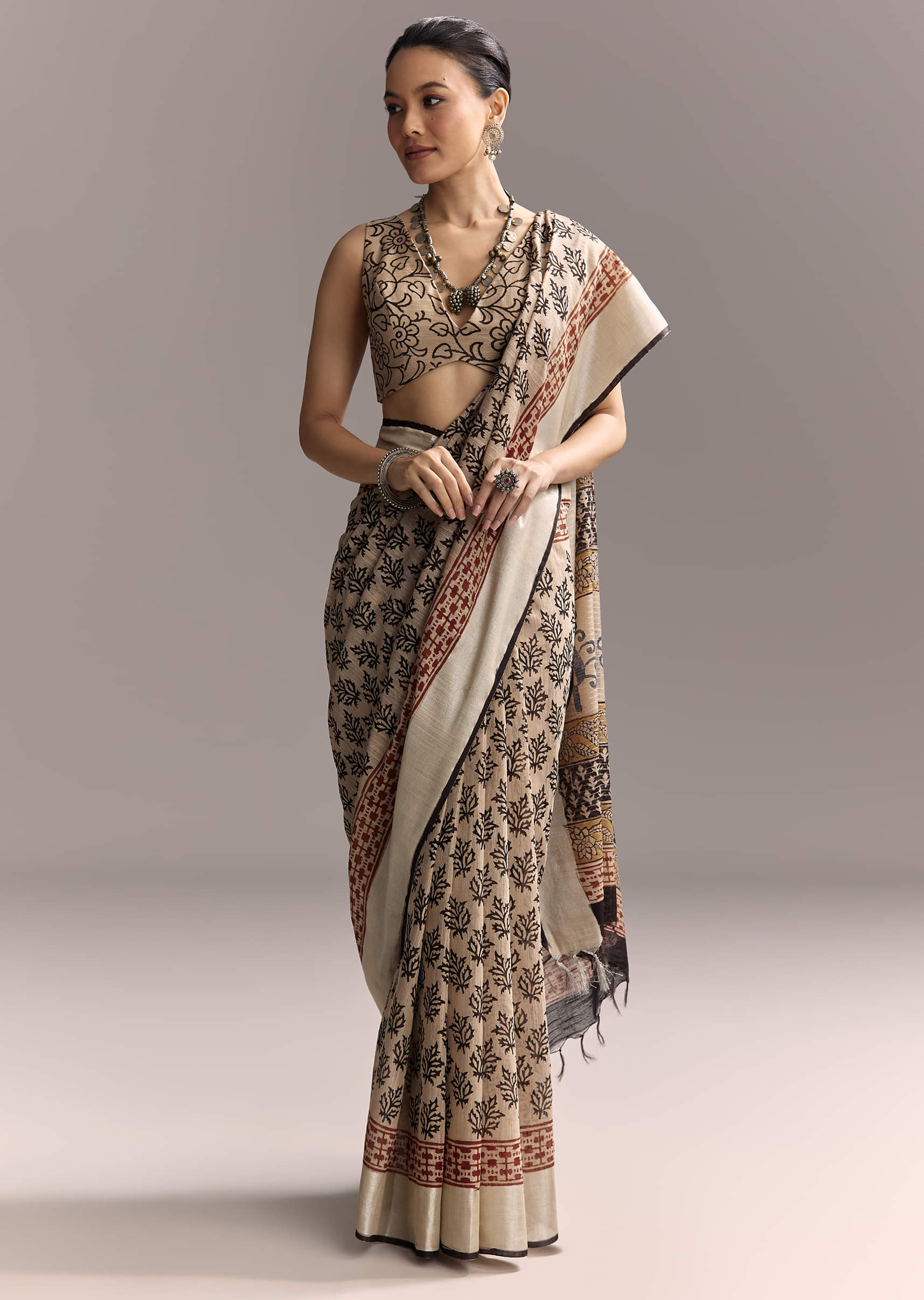 cream-linen-saree-with-black-hand-block-ajrakh-print-sg312205-2.jpg