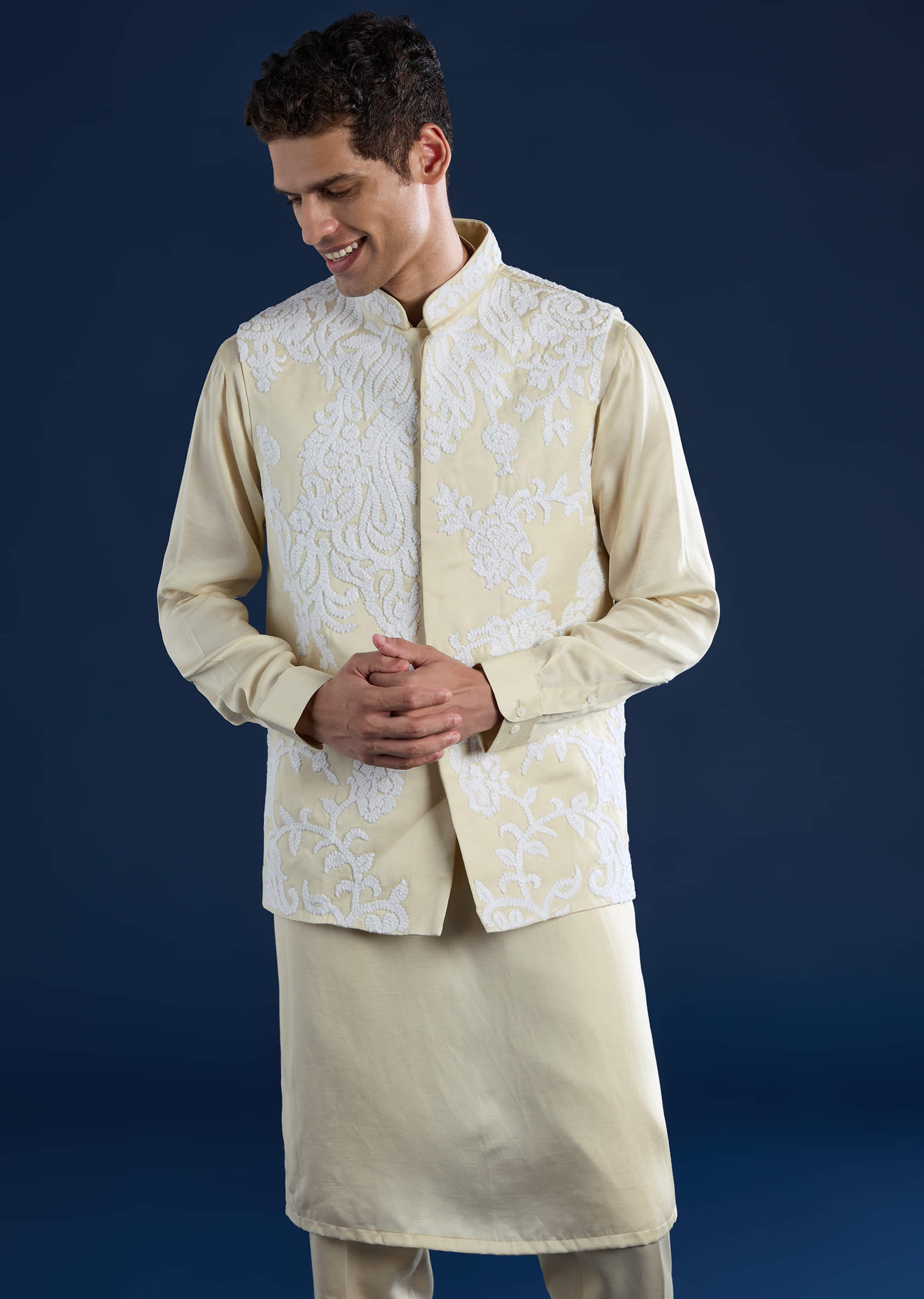 cream-linen-satin-jacket-kurta-set-with-dori-work-sg362024-4.jpg