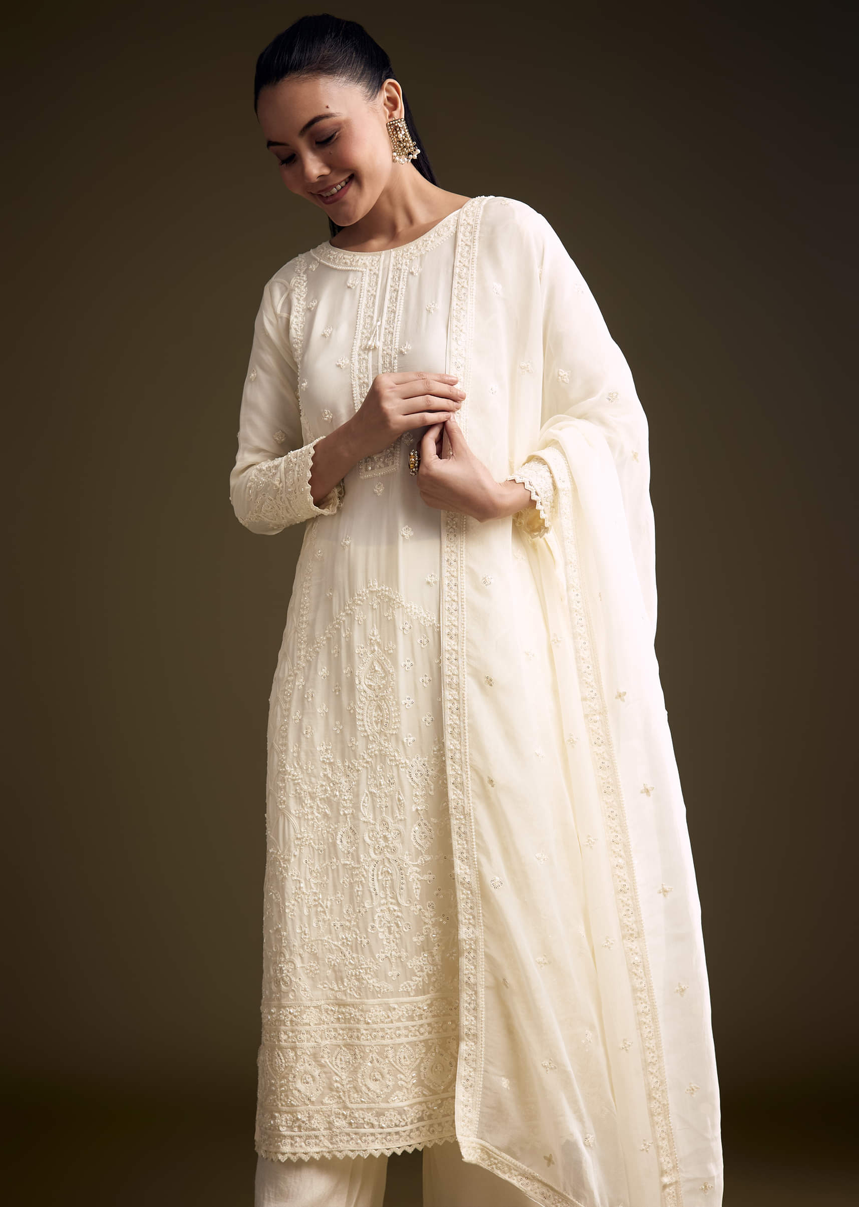 cream-organza-kurta-set-with-resham-and-moti-embroidery-sg340635-1.jpg