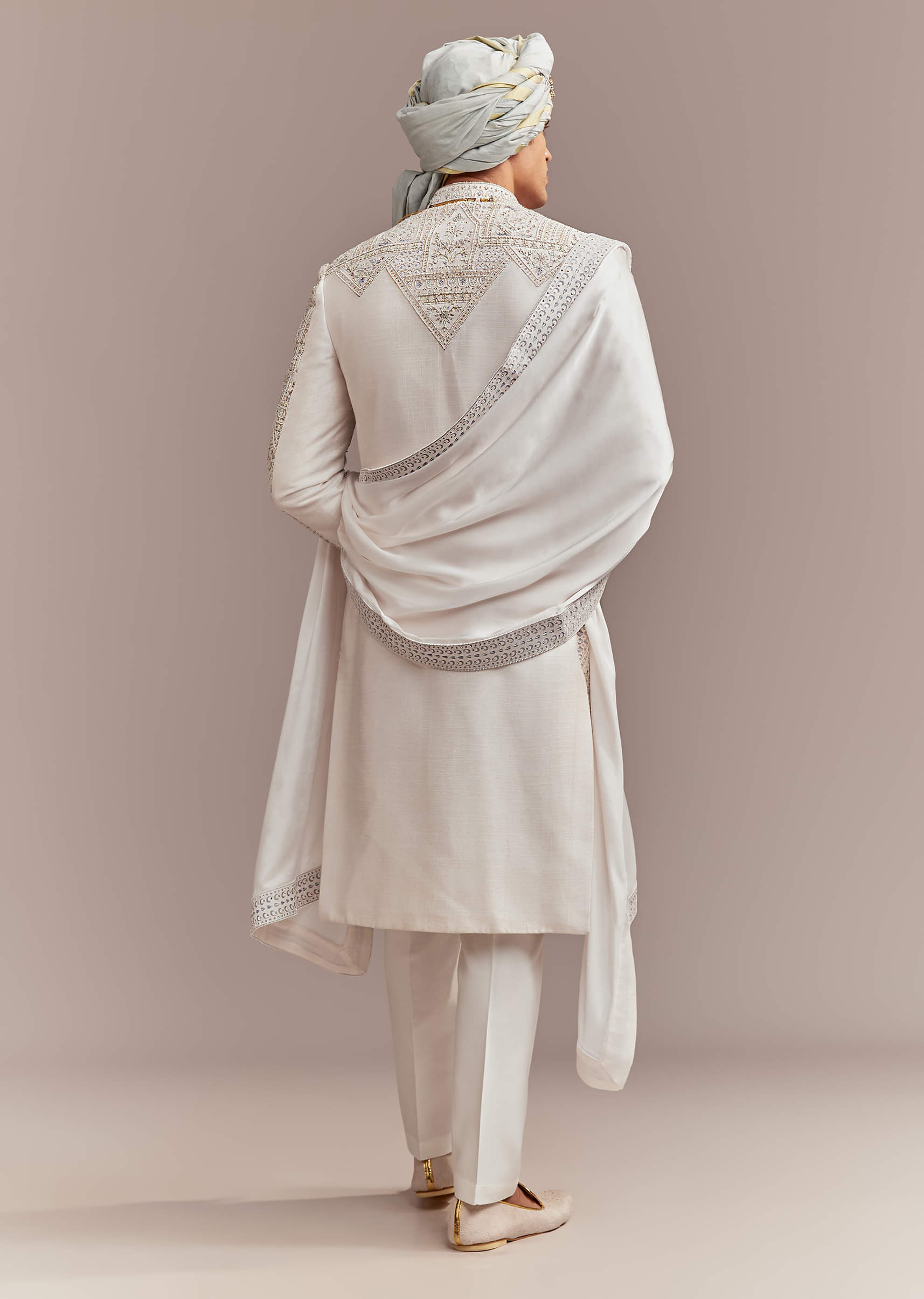 cream-silk-sherwani-for-groom-with-handcrafted-embroidery-sg353013-5.jpg