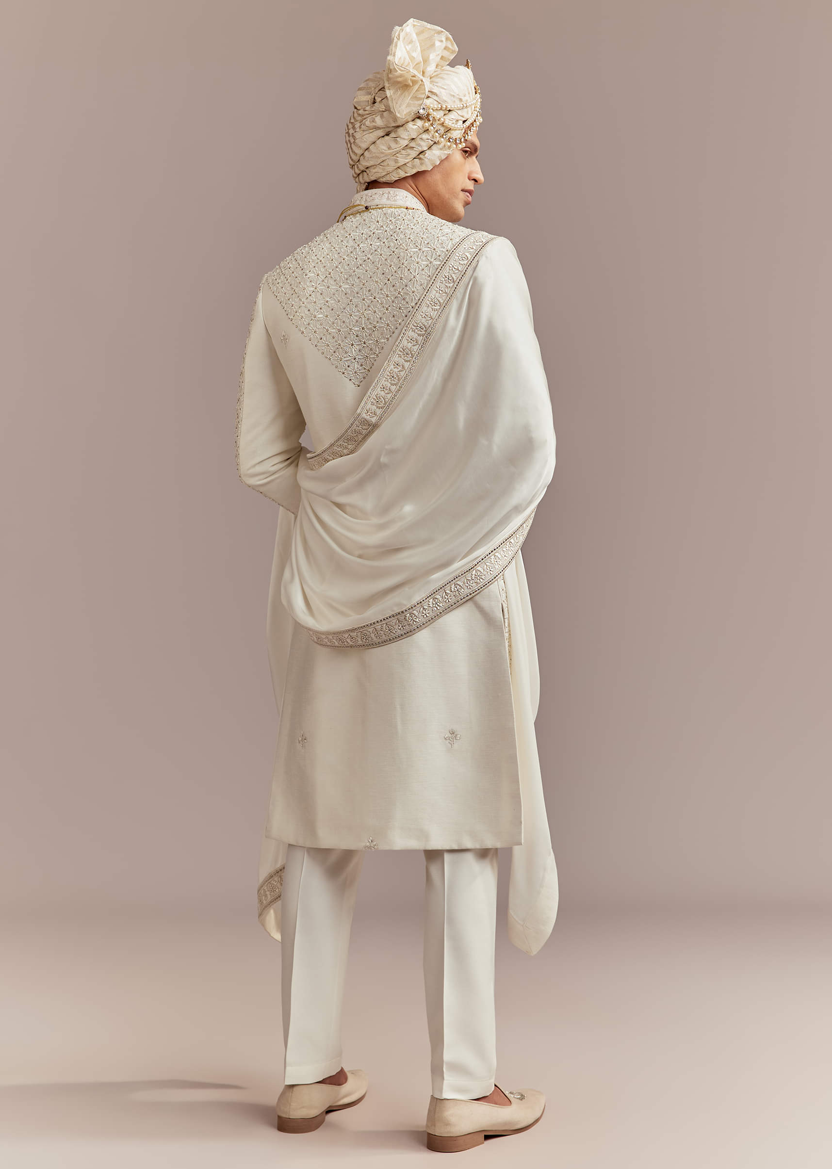 cream-silk-sherwani-for-groom-with-mughal-inspired-motifs-sg356093-5.jpg