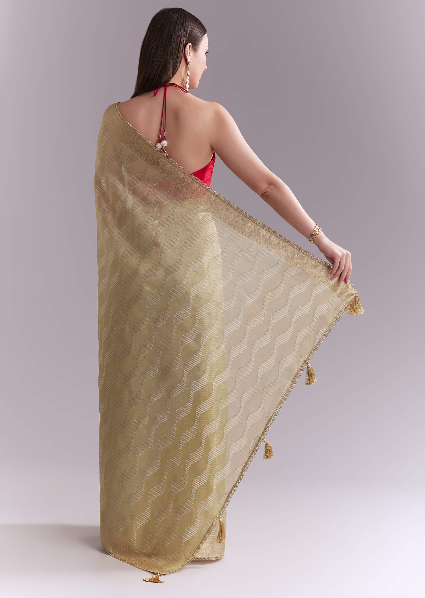 cream-tissue-saree-with-subtle-weave-and-zari-border-sg351926-4.jpg