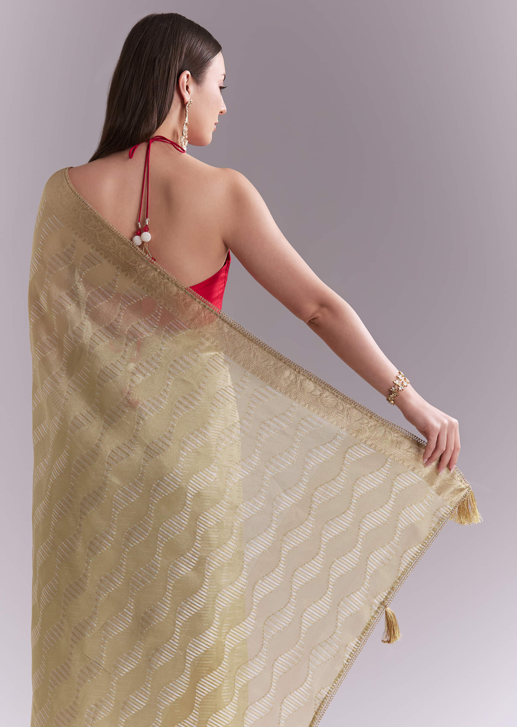 cream-tissue-saree-with-subtle-weave-and-zari-border-sg351926-6.jpg