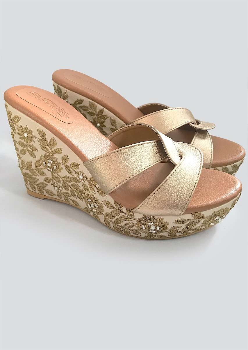 cream-wedge-heels-with-golden-zari-and-beads-embroidered-floral-jaal-by-sole-house-sg46316_1__1_1_61d778a6-ac14-4ea9-baa8-0c32d55d22c2.jpg